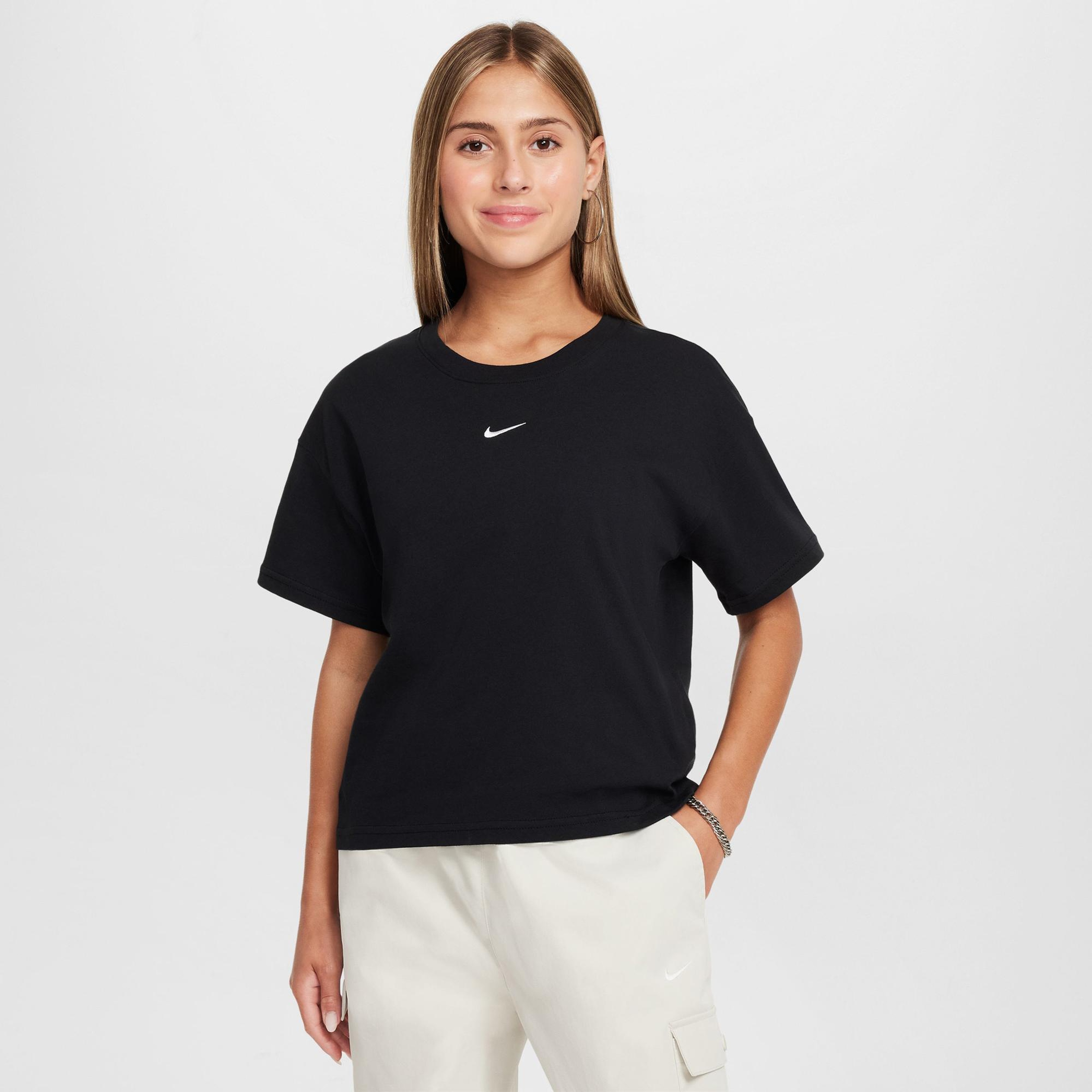Nike Sportswear Boxy Essential Çocuk Siyah T-Shirt