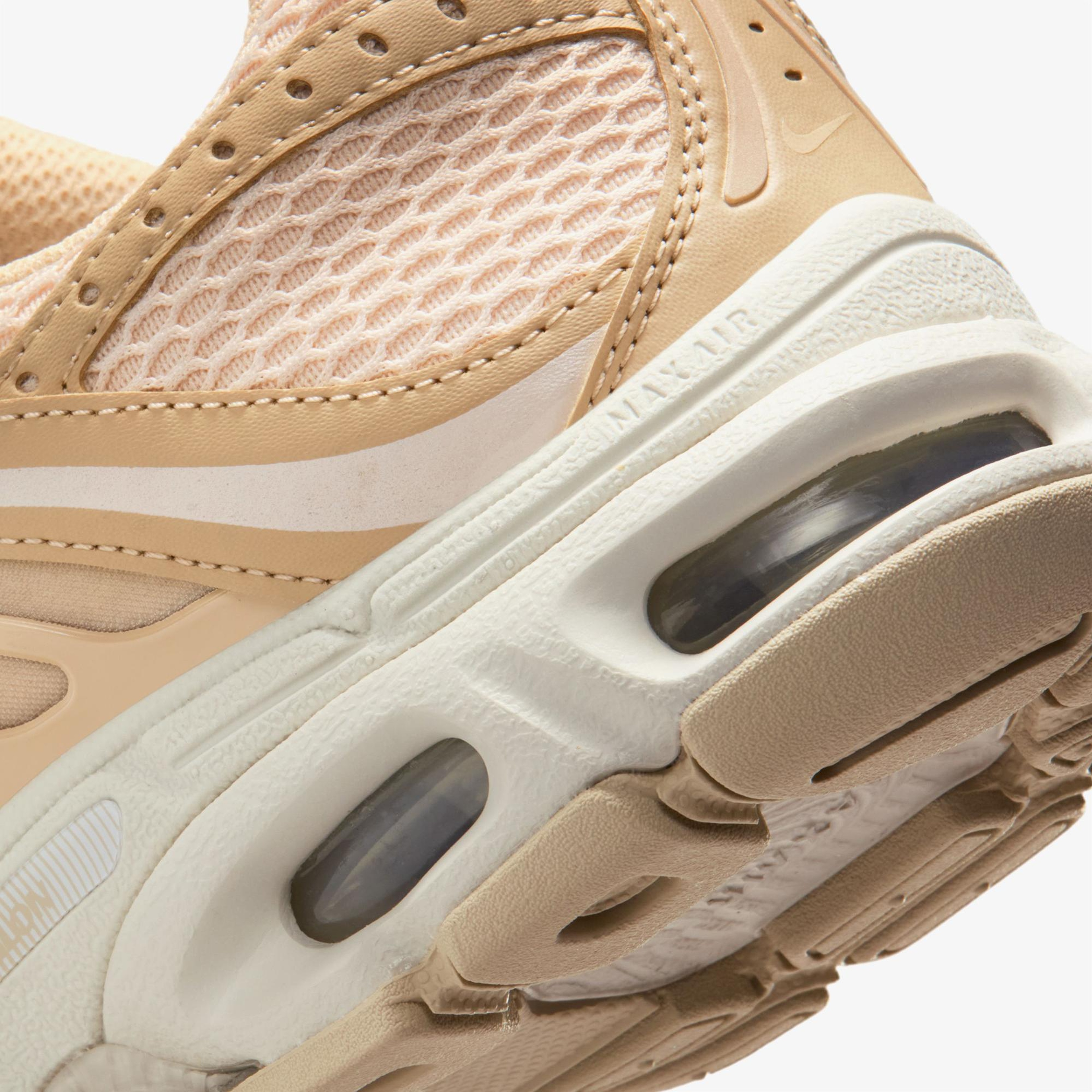 Nike Air Max Moto 2K Kadın Bej Spor Ayakkabı