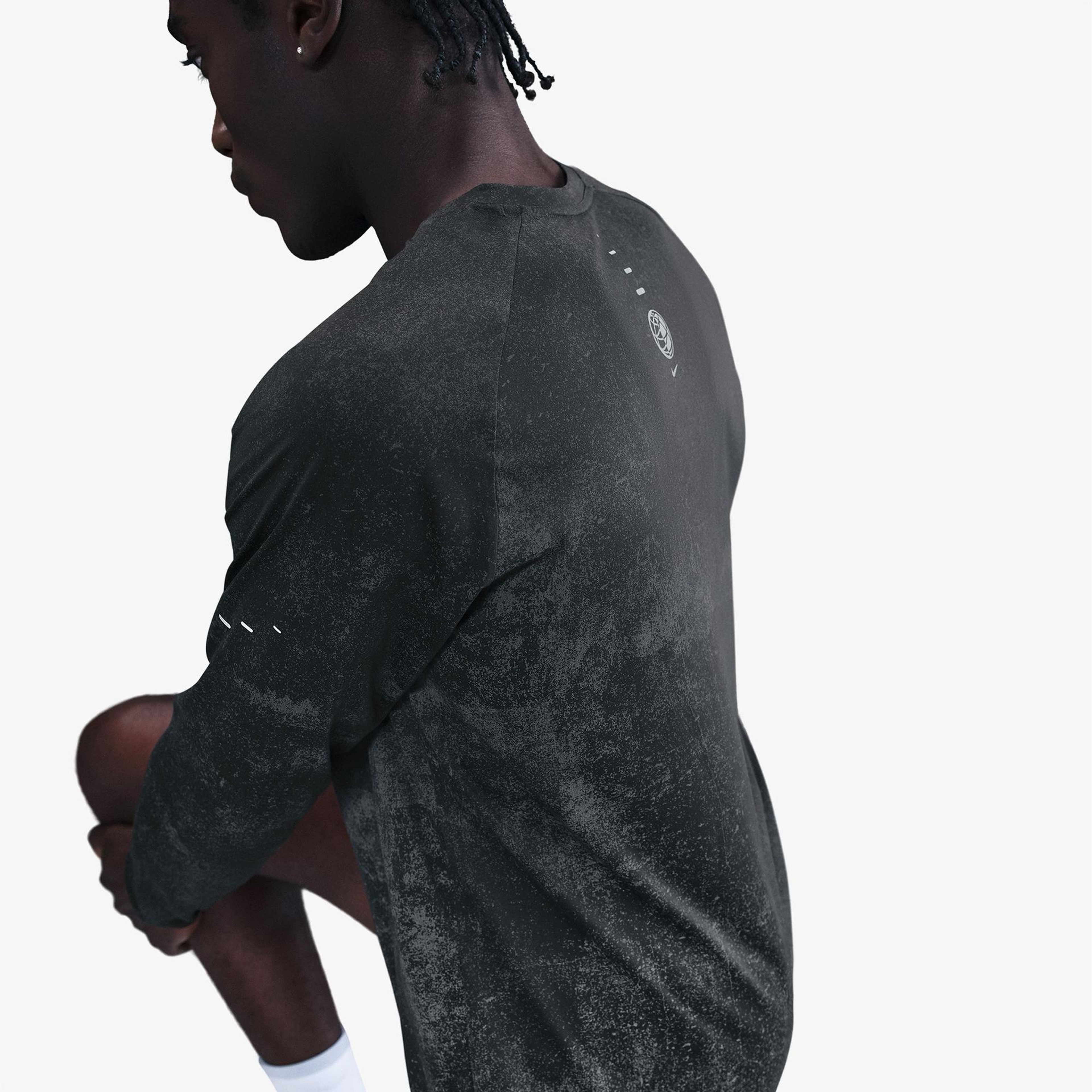 Nike Dri-Fit Stride Erkek Siyah Uzun Kollu T-Shirt