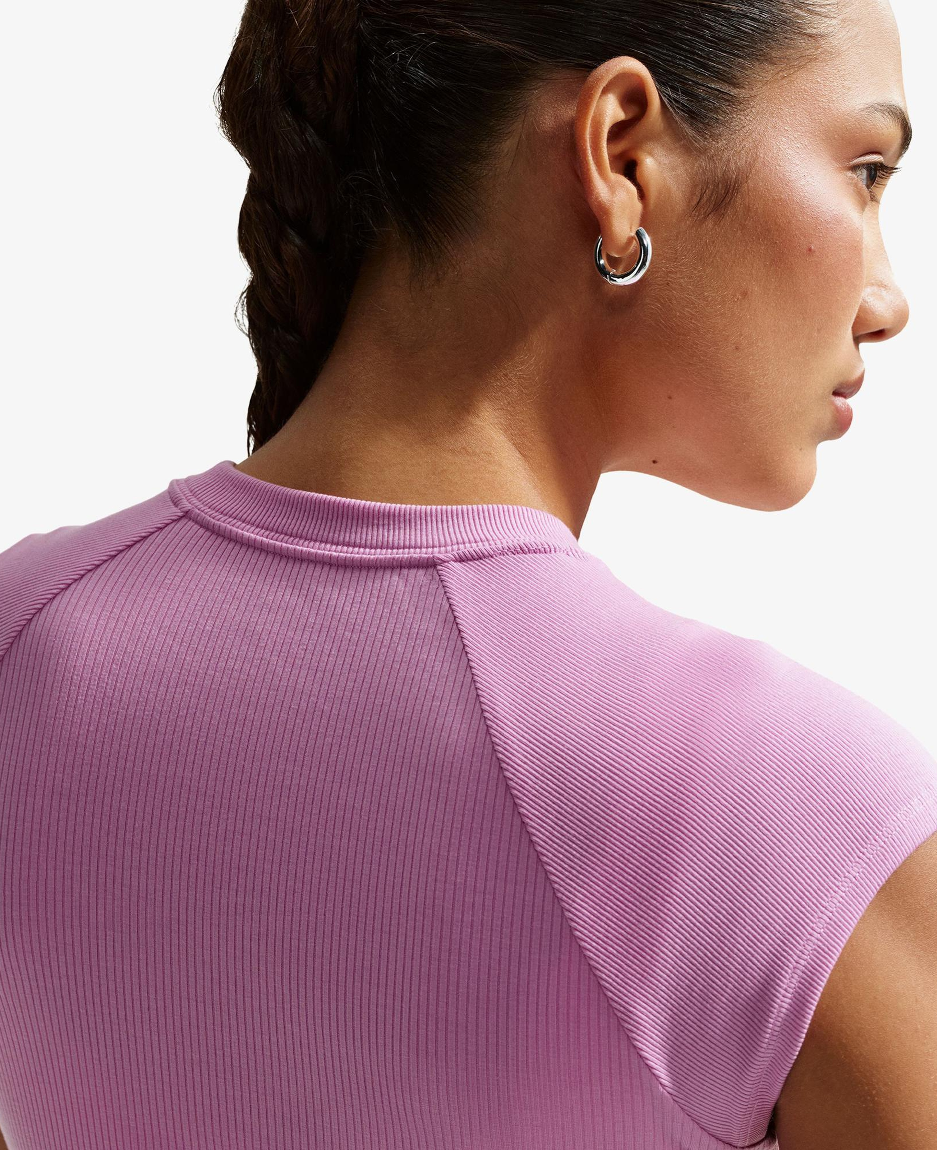 Nike Sportswear Chill Knit Kadın Pembe T-Shirt