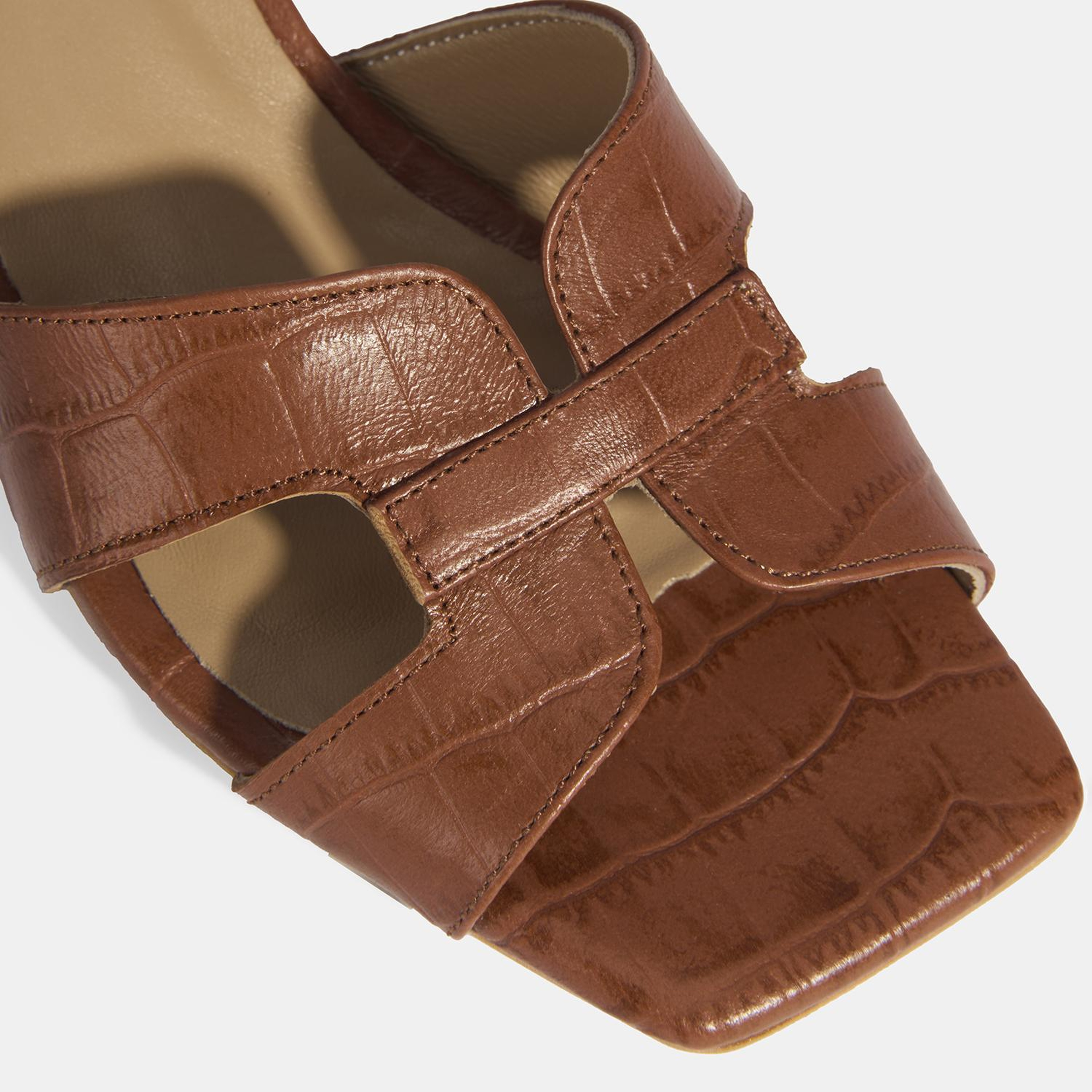 Kadın Kahve Deri Topuklu Terlik