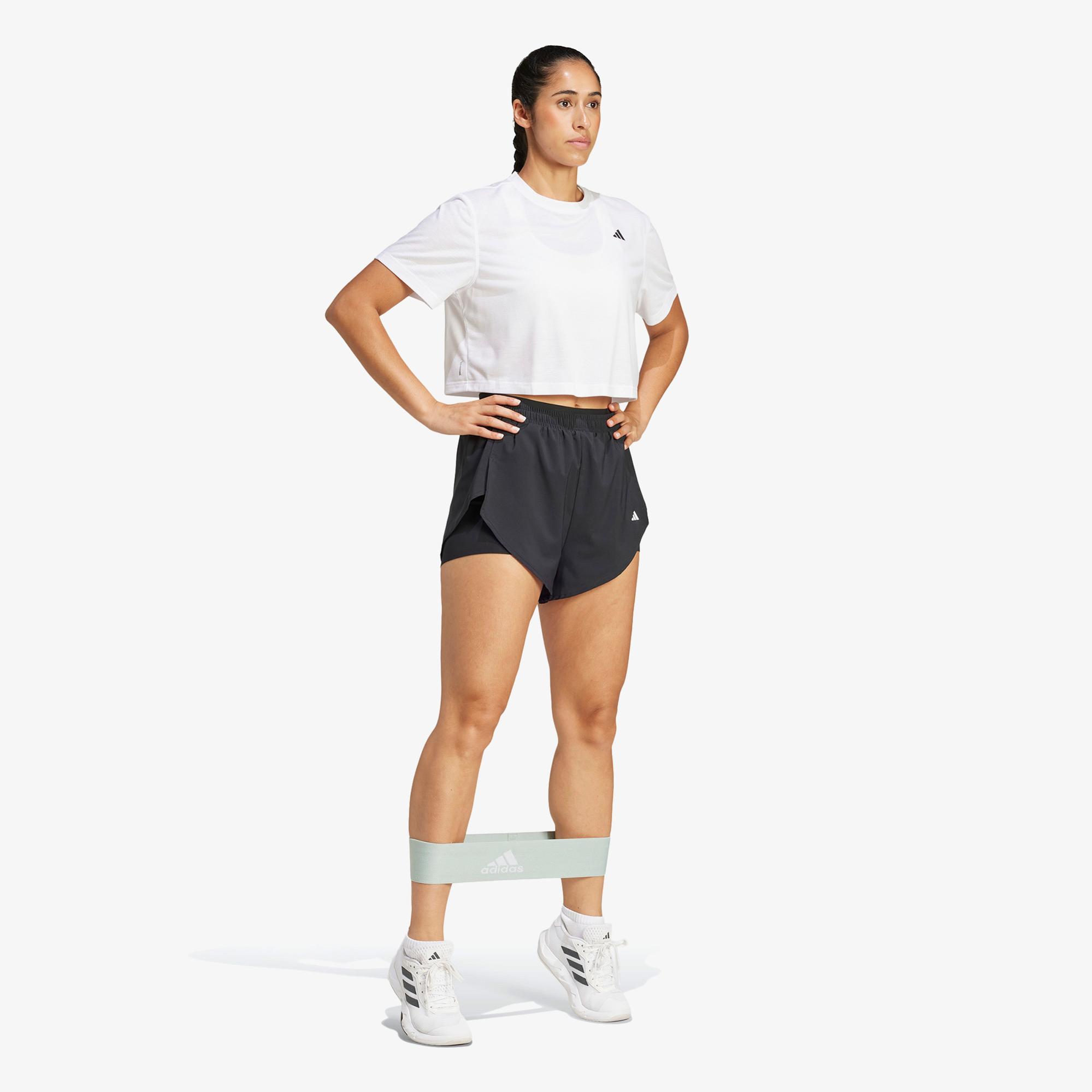 adidas Train Essentials Boxy Workout Kadın Beyaz Crop T-Shirt