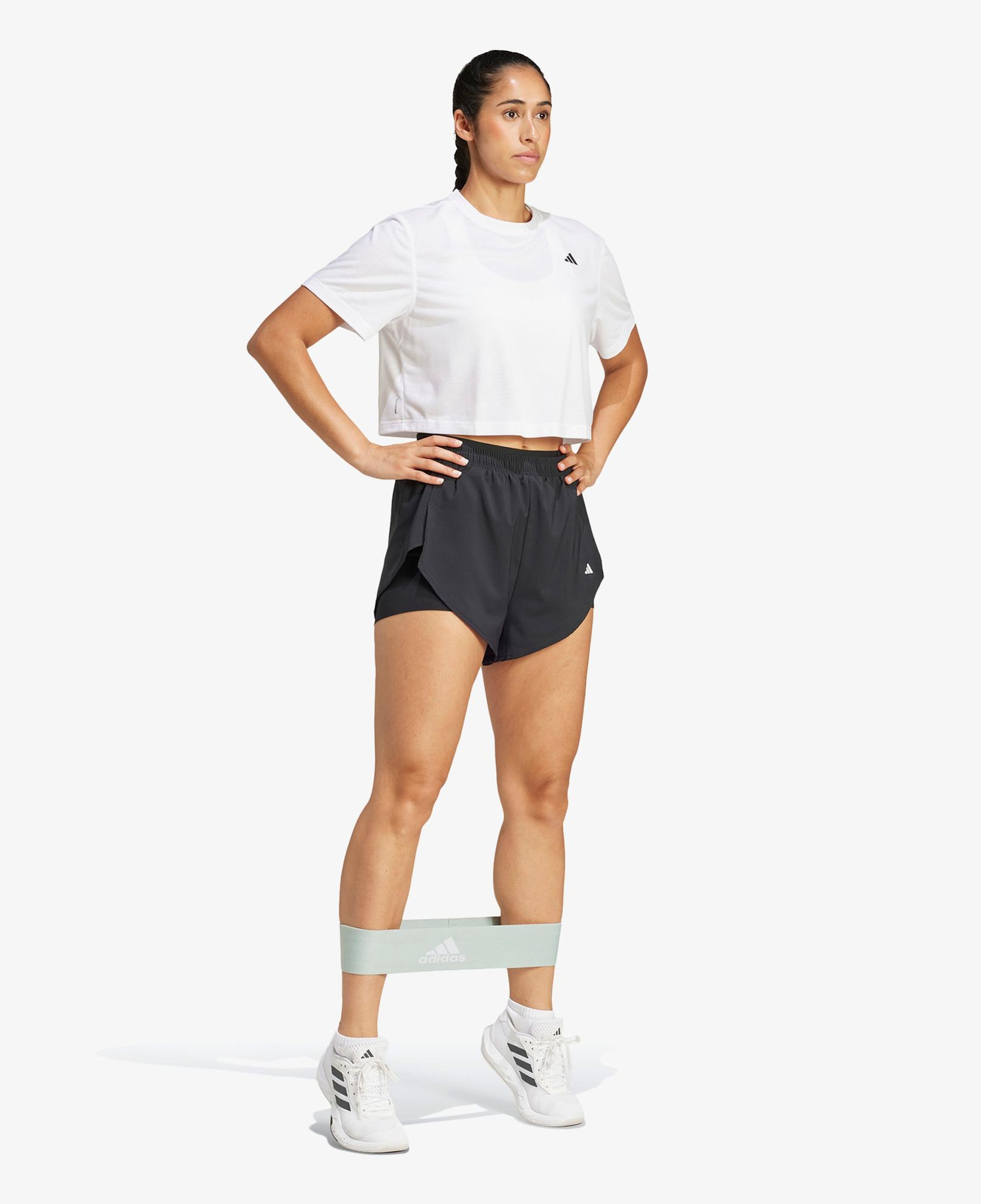 adidas Train Essentials Boxy Workout Kadın Beyaz Crop T-Shirt