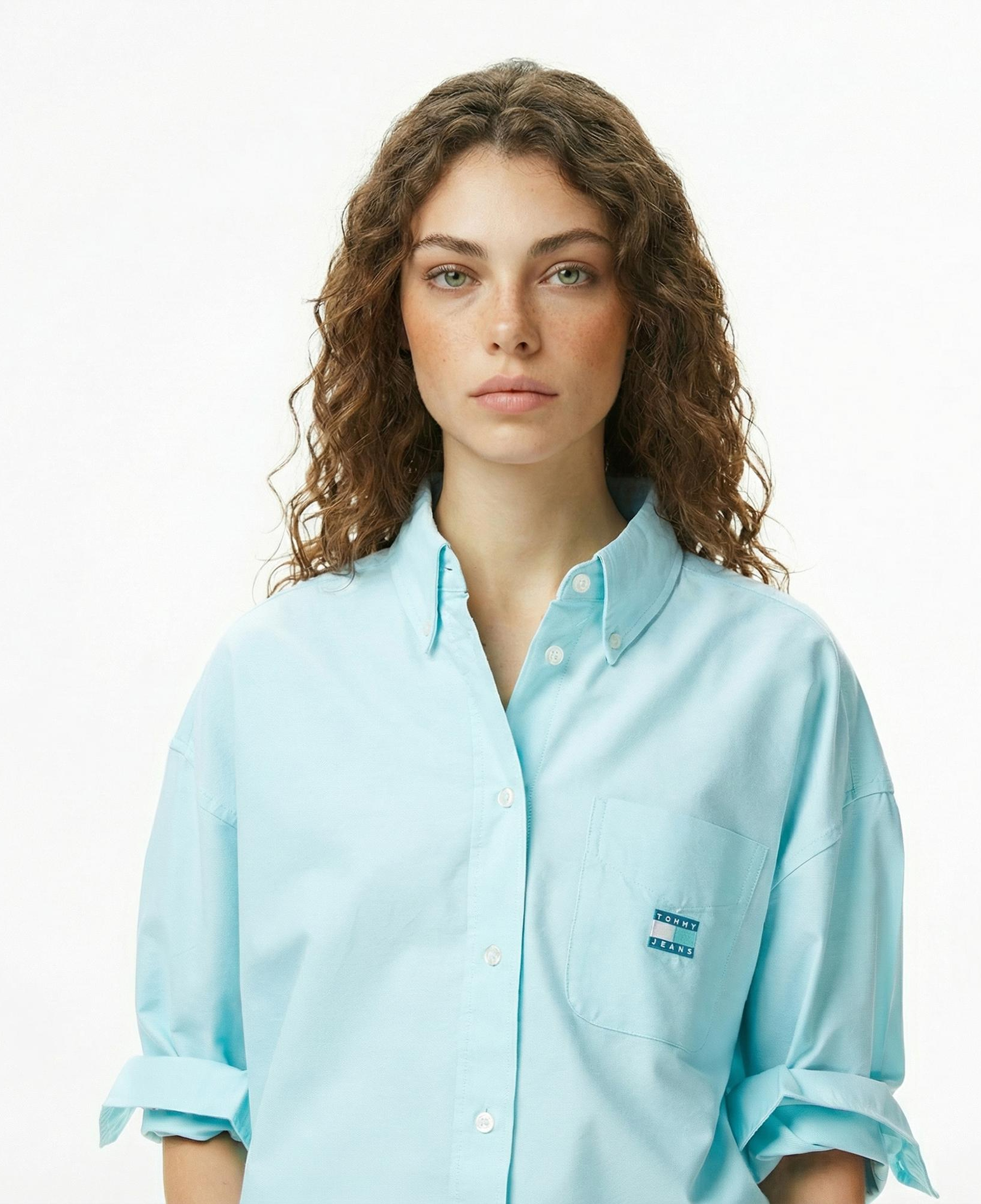 Tommy Jeans Oversize Badge Oxford Kadın Mavi Gömlek