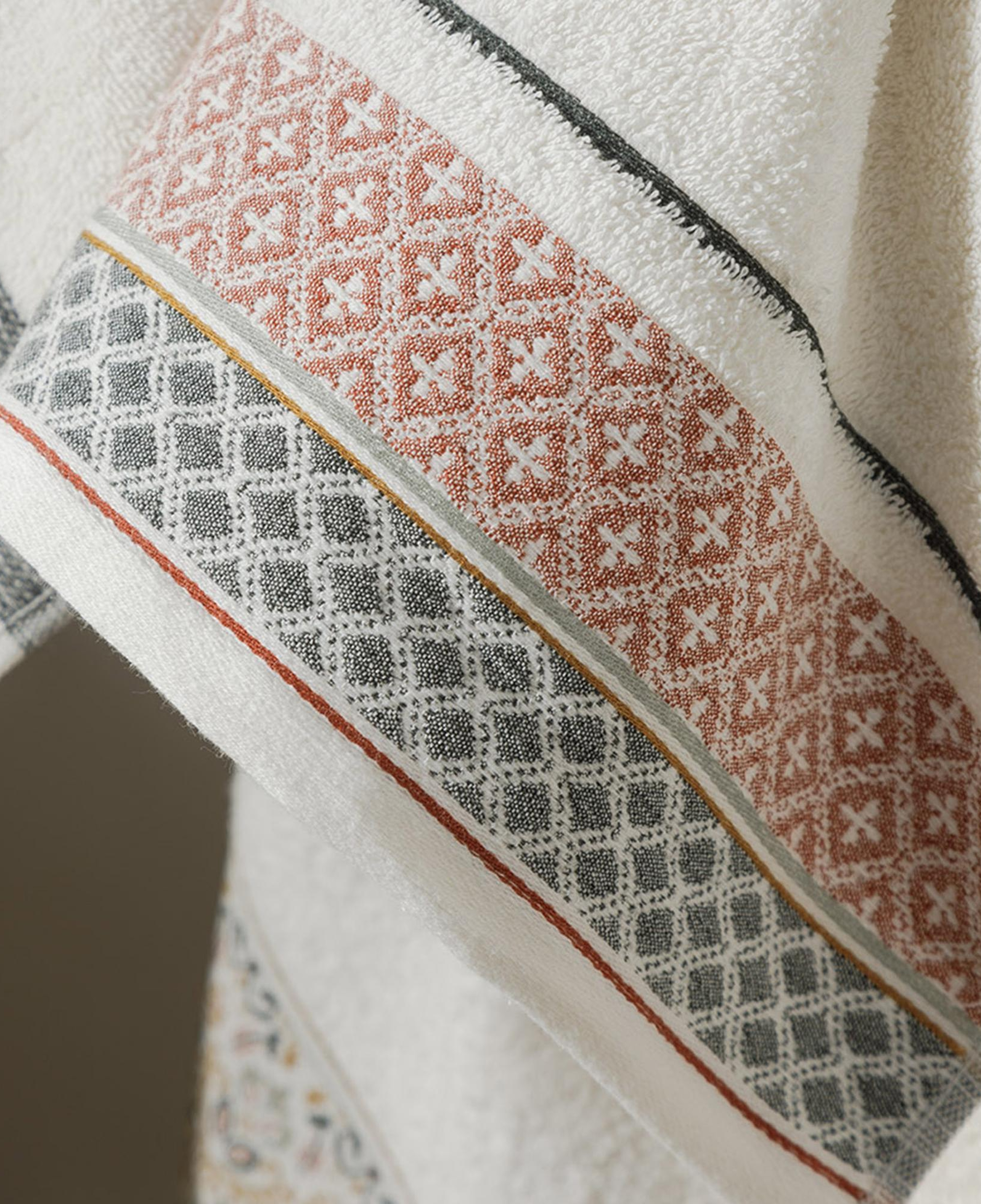 CARMEN YÜZ HAVLUSU 50X80