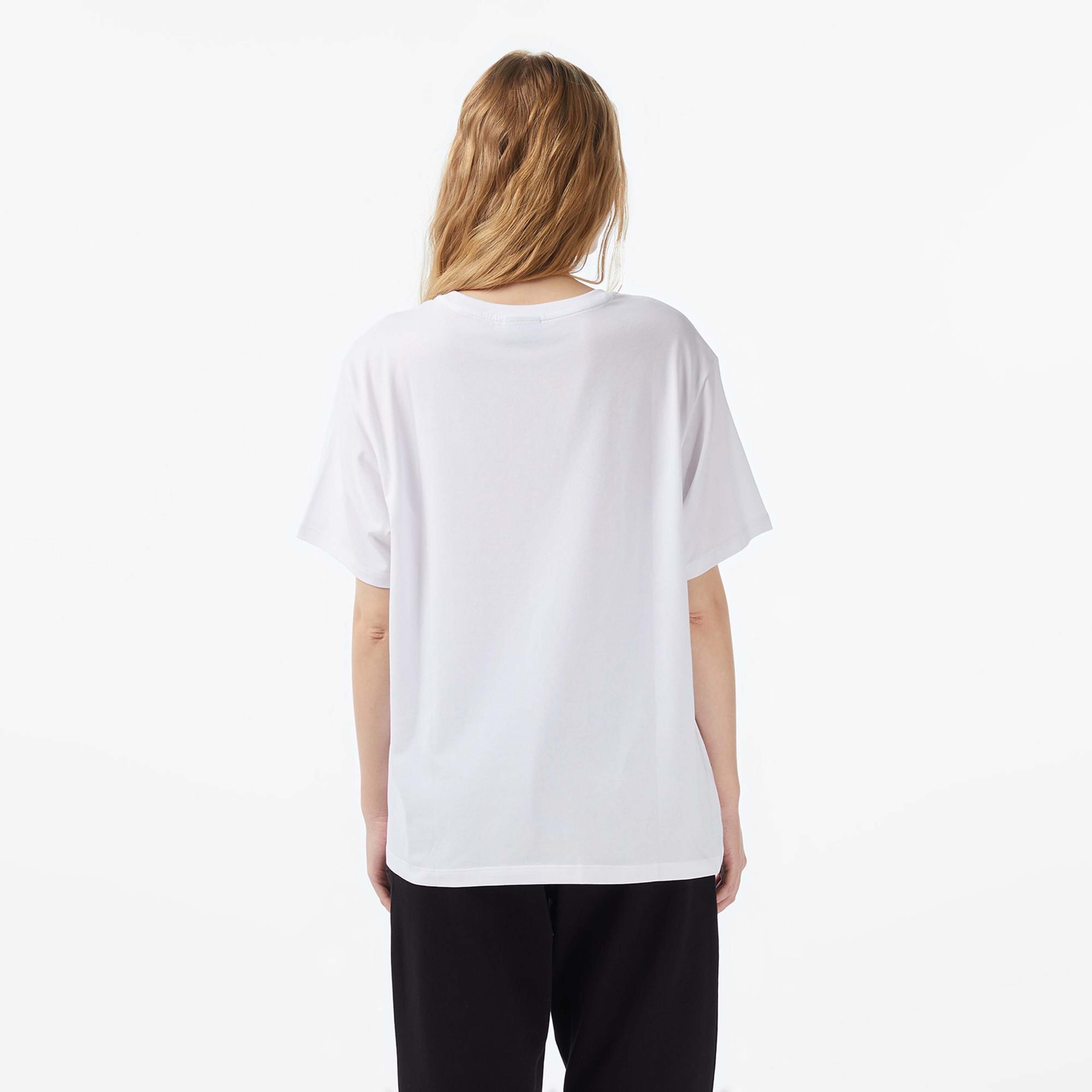 Emporio Armani Train Core Kadın Beyaz T-Shirt