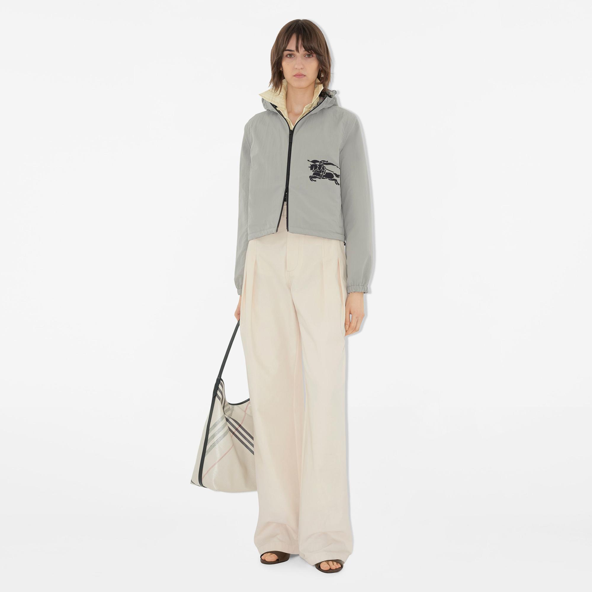 Burberry Kadın Bej Mont