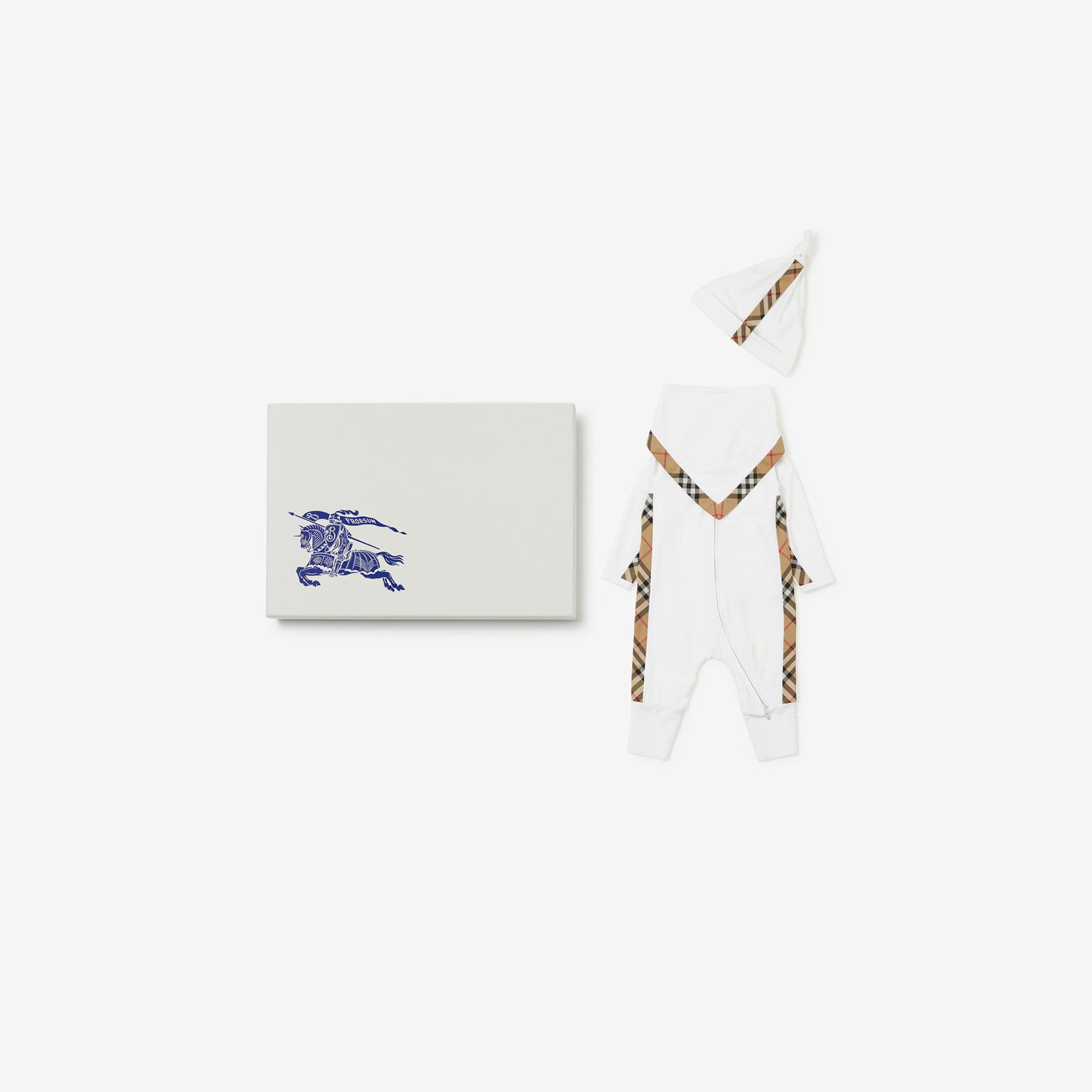 Burberry Pamuk Karışımlı 3 Parça Bebek Çocuk Beyaz Hediye Seti