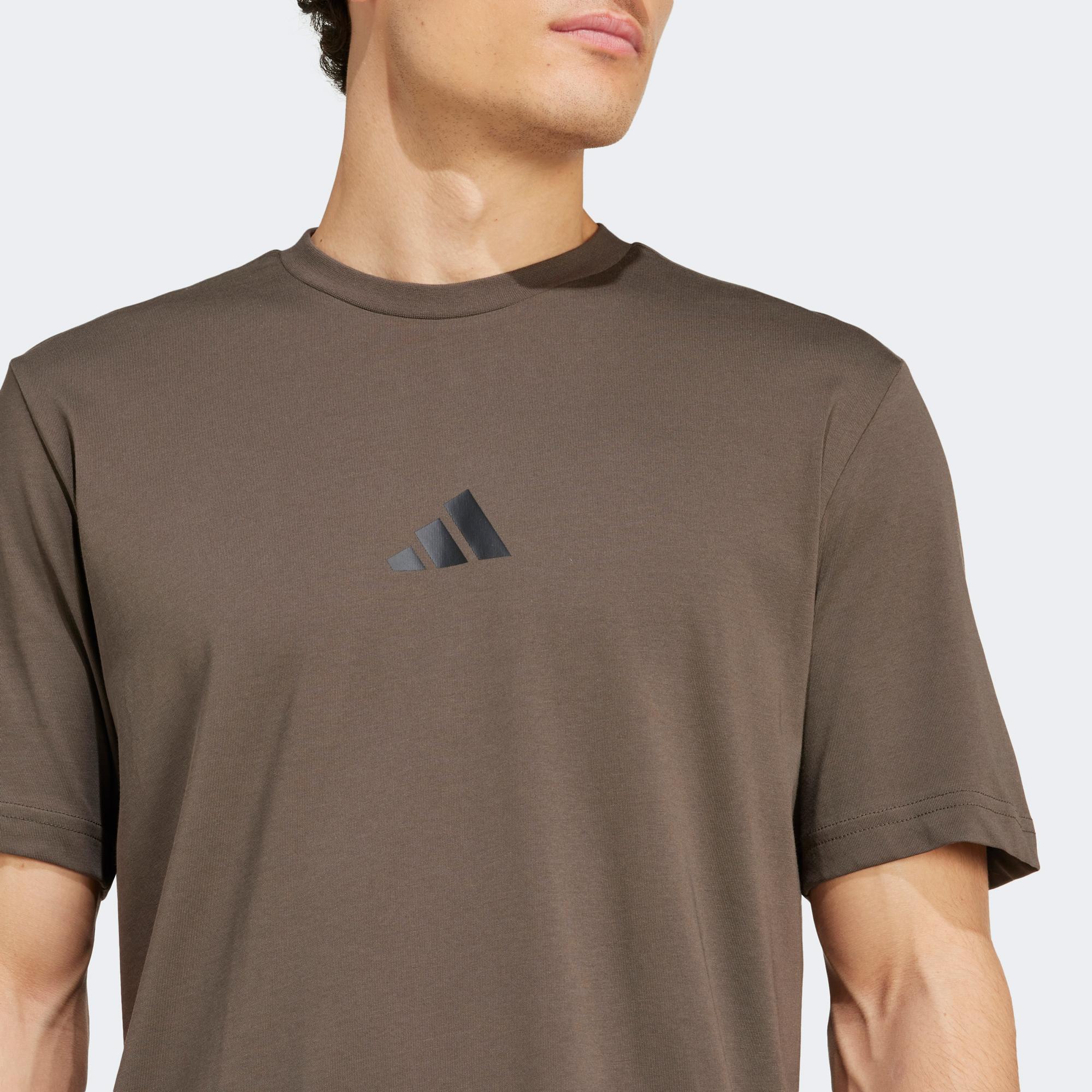 adidas Strength Graphic Erkek Kahverengi T-Shirt