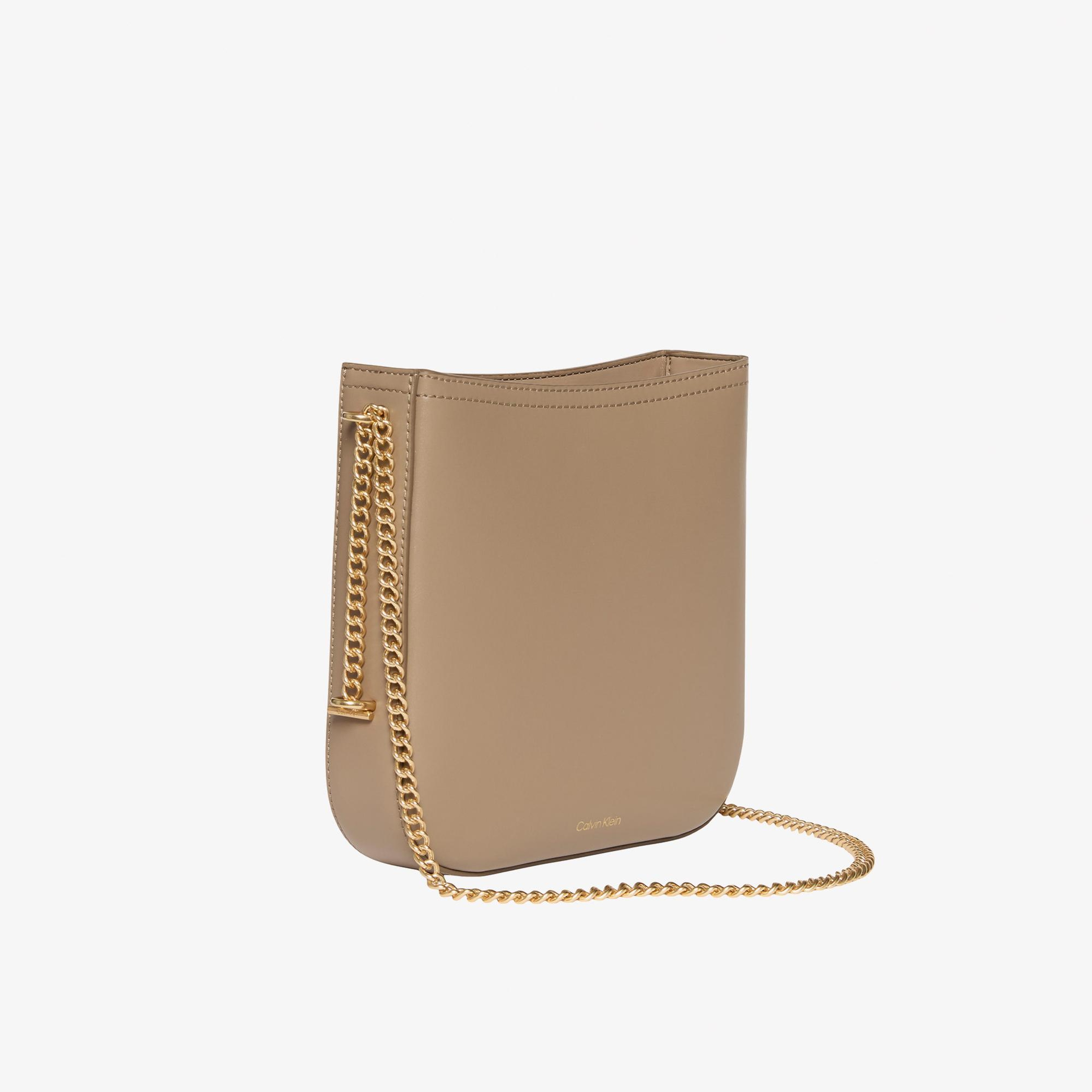 Calvin Klein Saddle With Chain Kadın Kahverengi Çapraz Çanta