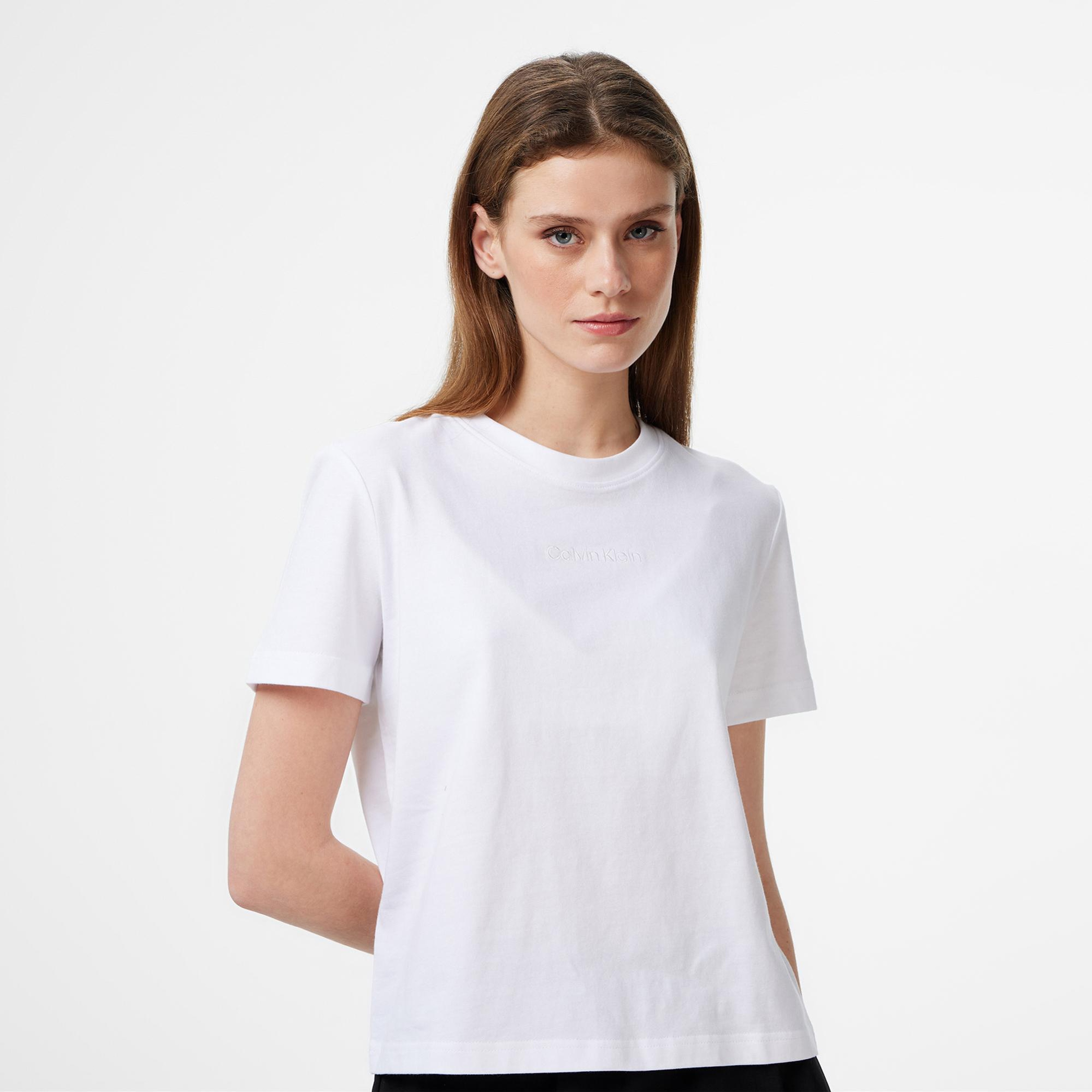 Calvin Klein Classic 20S Logo Grap Kadın Beyaz T-Shirt