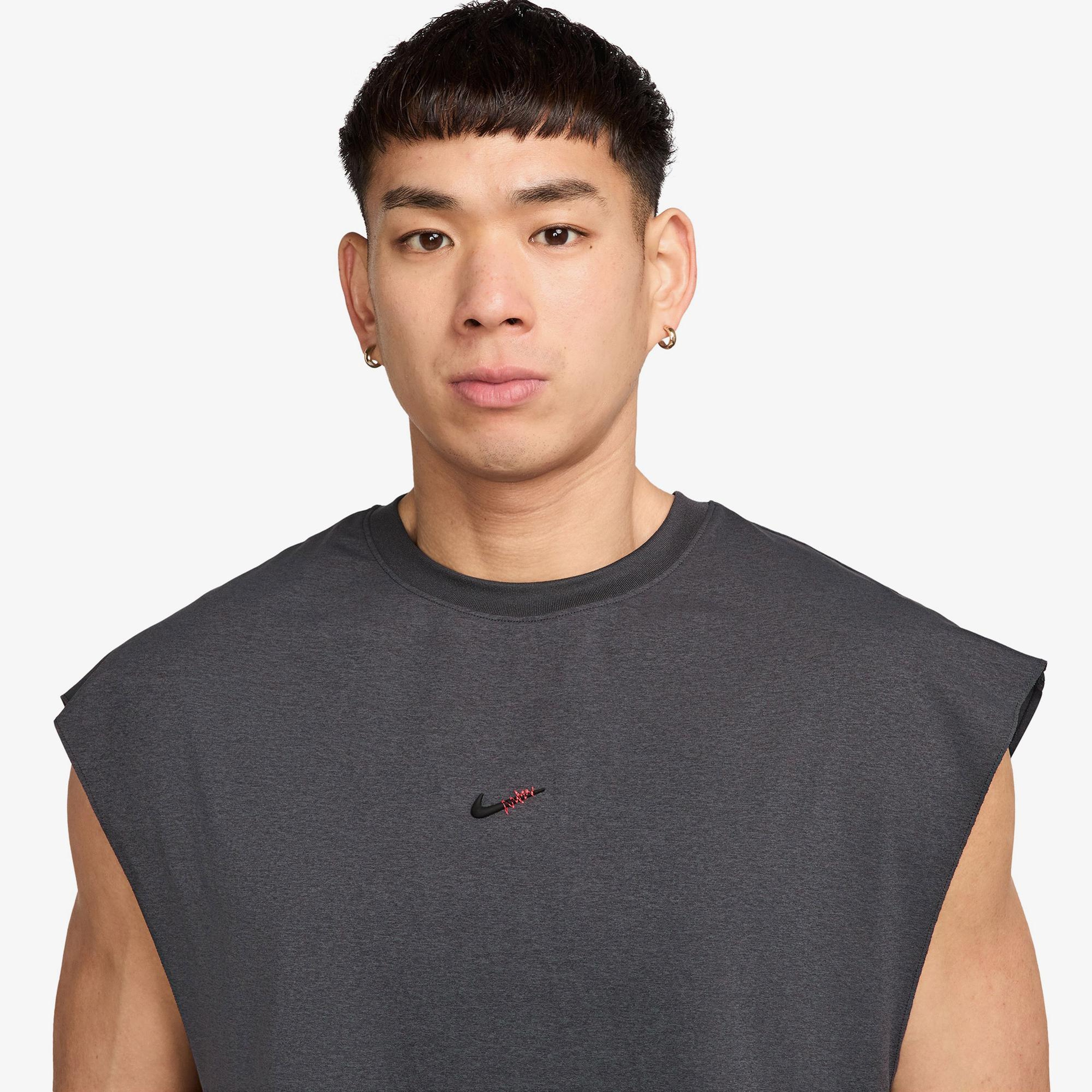 Nike Dri-Fit Top Street Erkek Gri T-Shirt