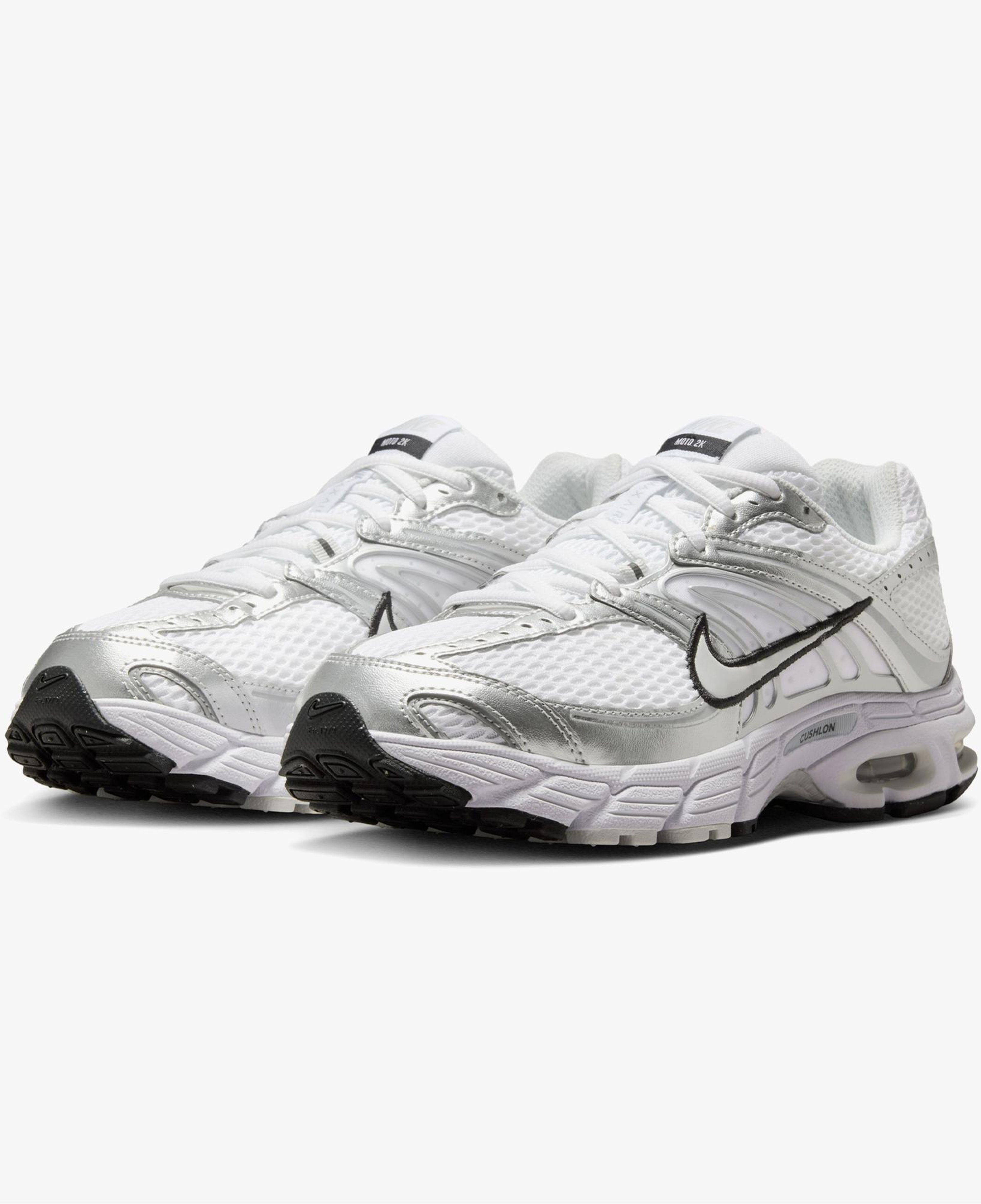 Nike Air Max Moto Kadın Beyaz Spor Ayakkabı