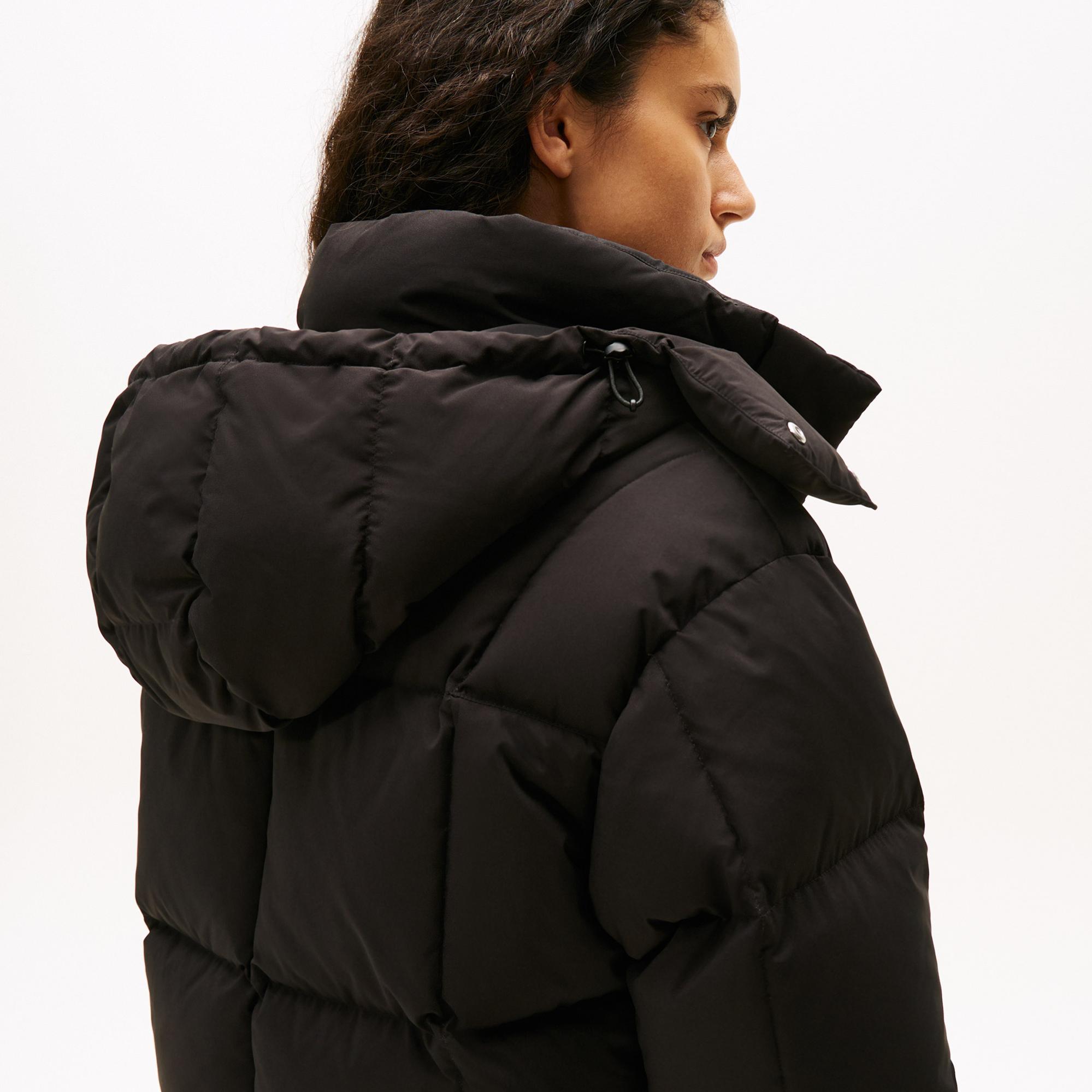 Tommy Jeans Alaska Crop Kadın Puffer Siyah Mont