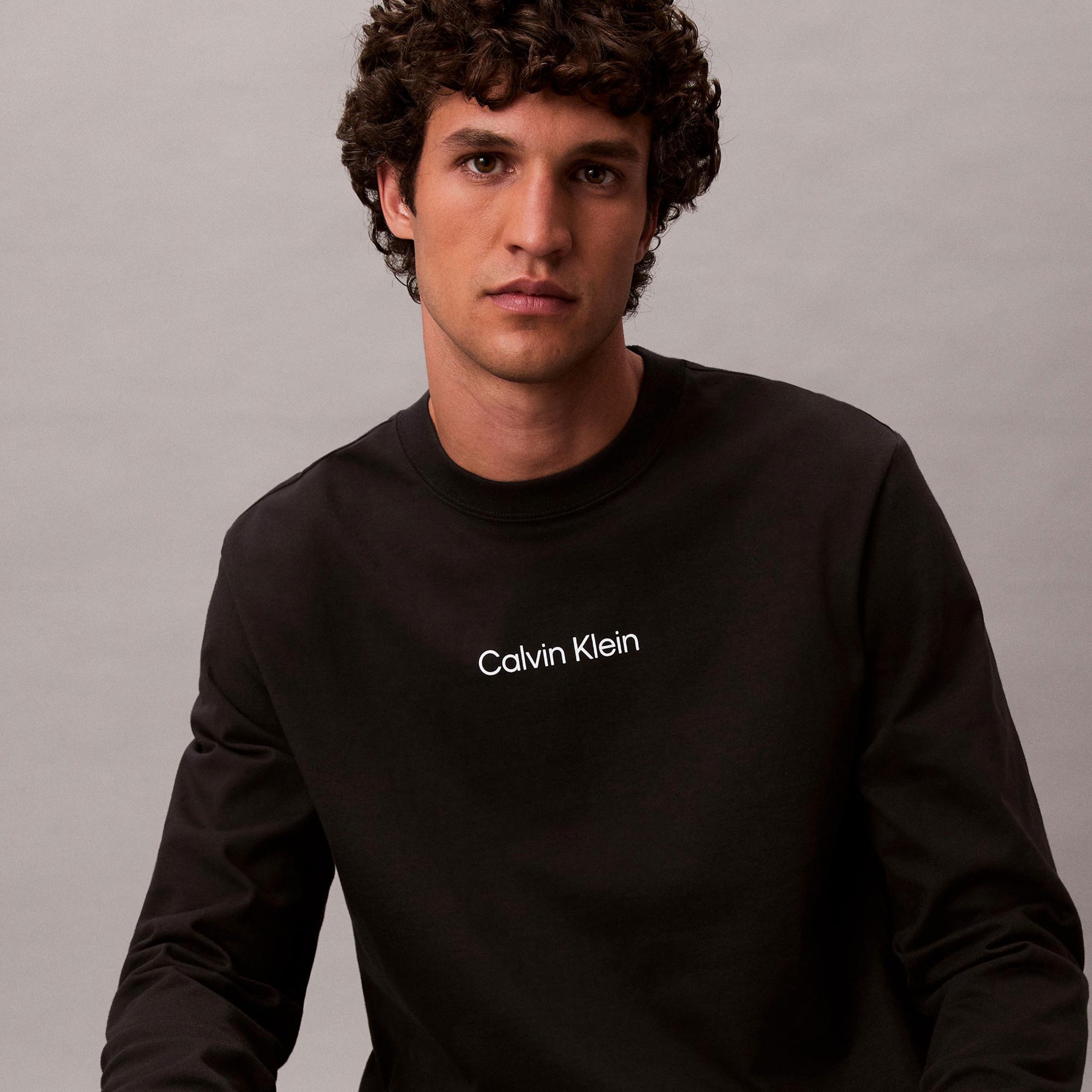 Calvin Klein Standard Logo Crew Erkek Siyah T-Shirt