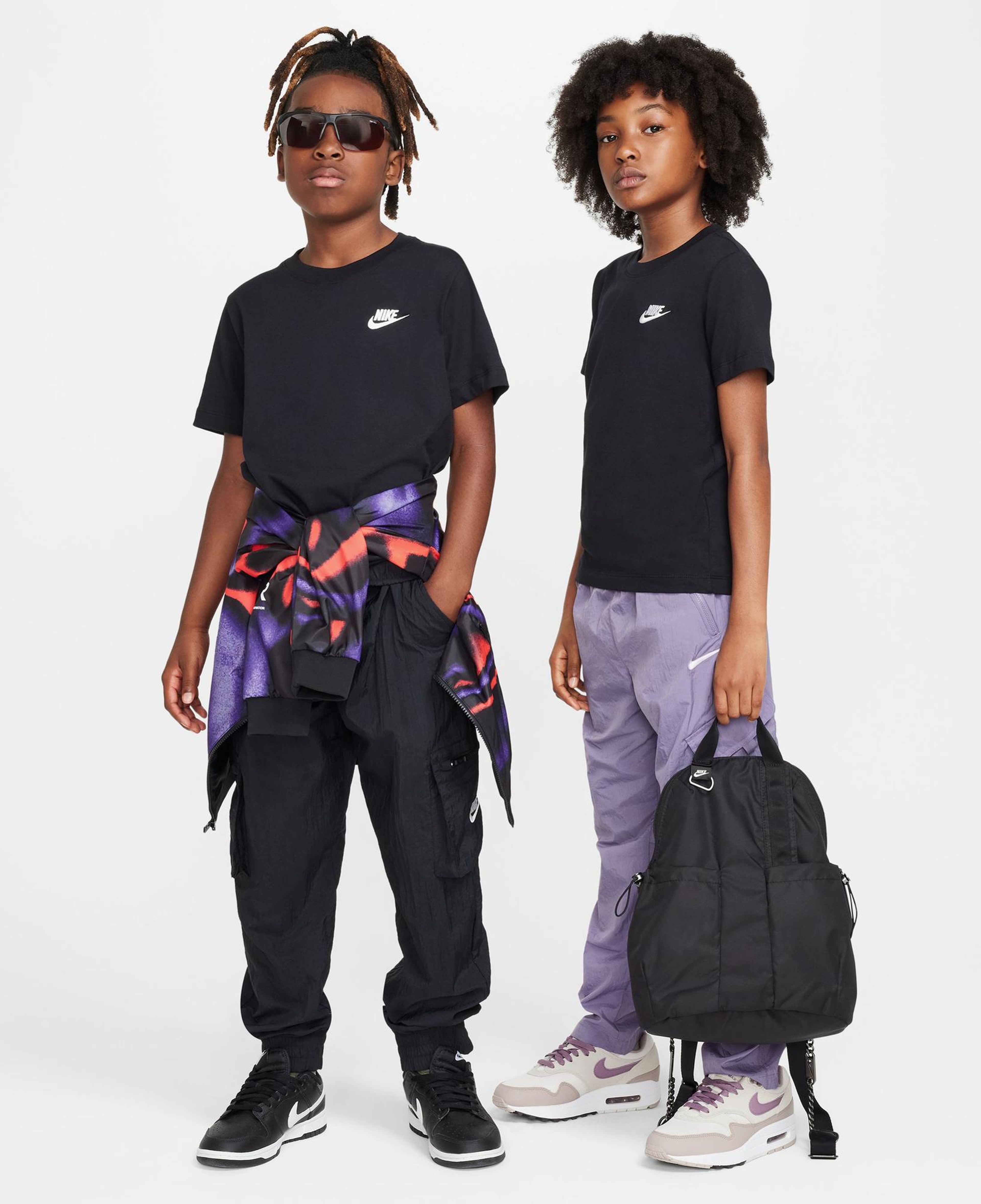 Nike Sportswear Futura Çocuk Siyah T-Shirt