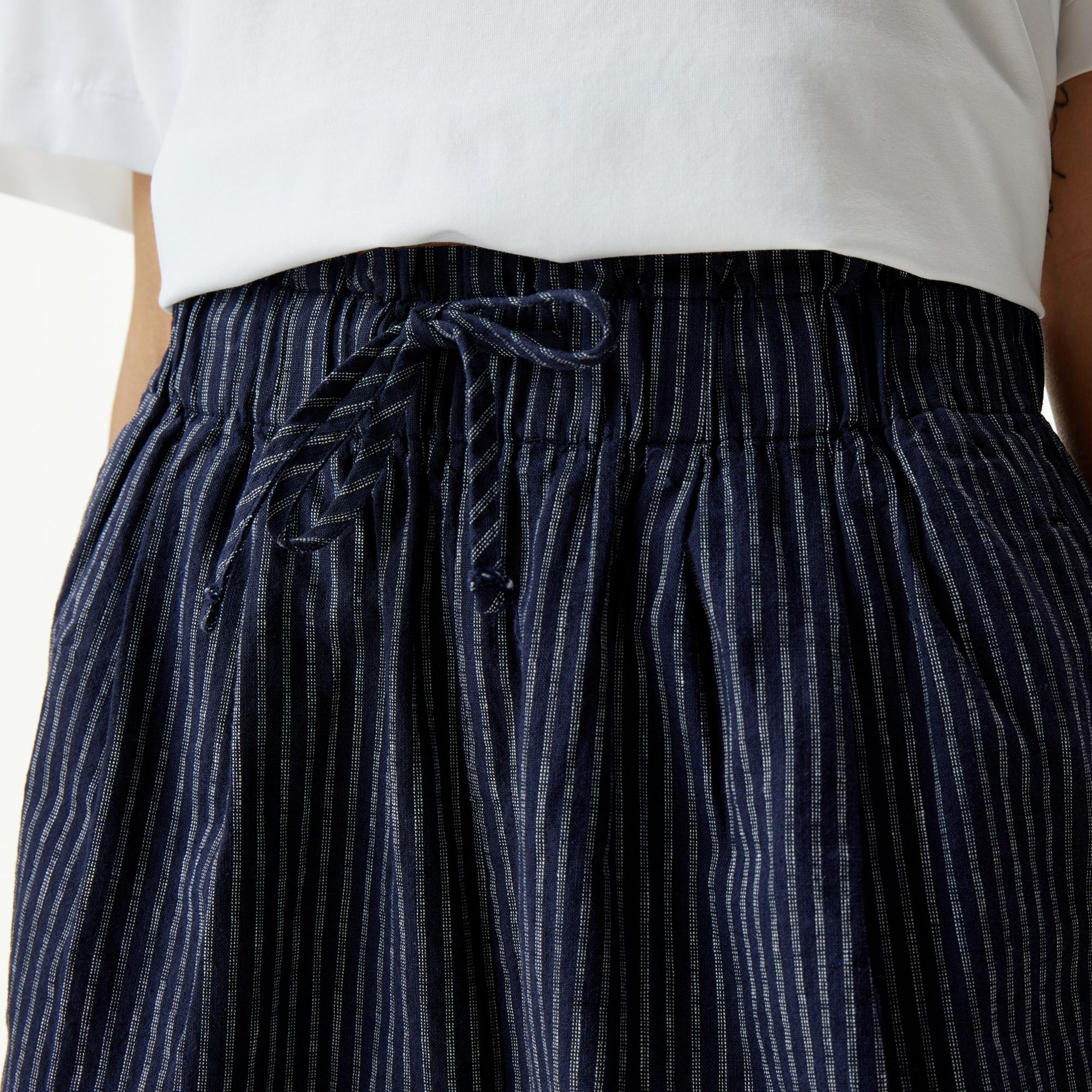 Nautica Kadın Lacivert Relaxed Fit Çizgili Şort