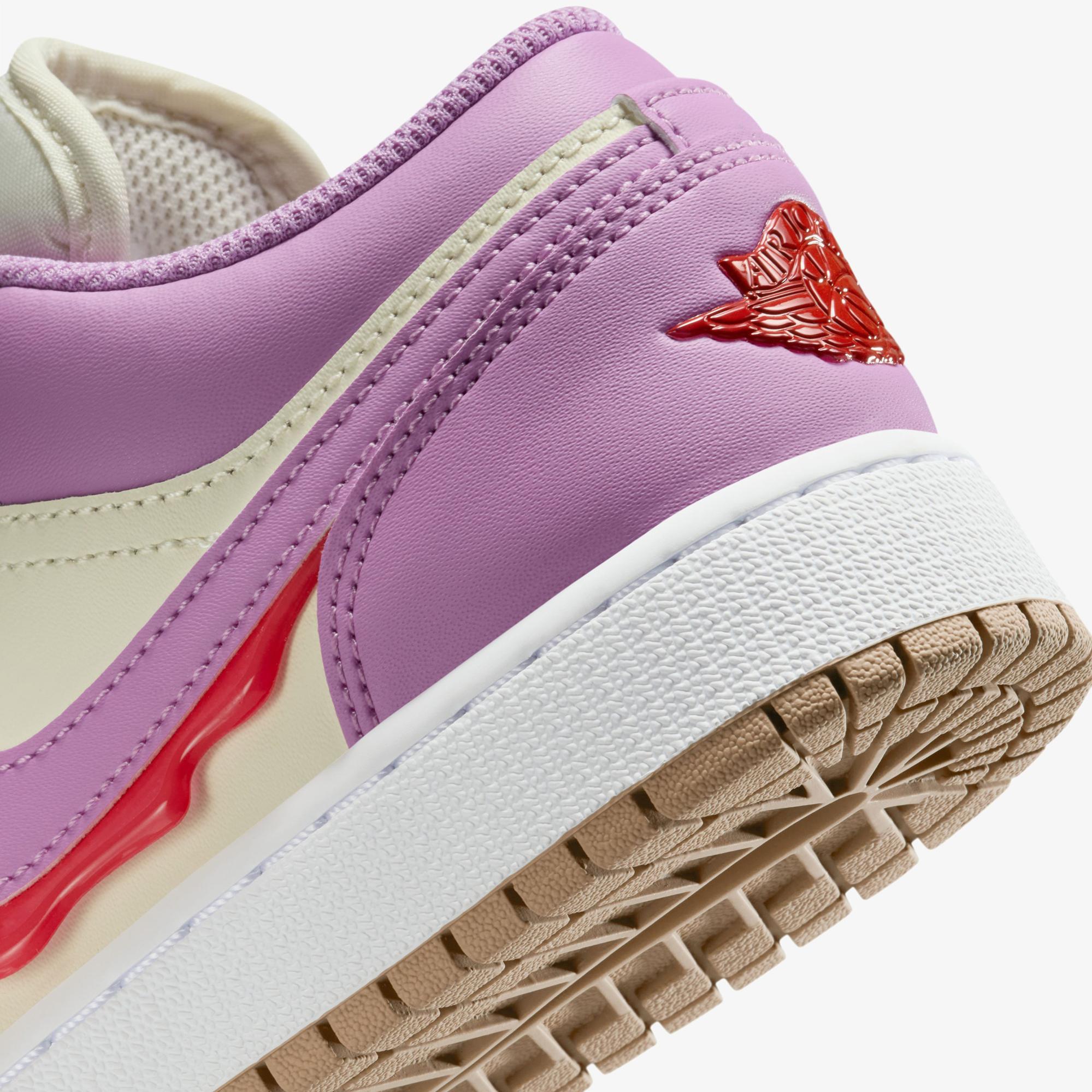 Jordan Air 1 Low SE Genç Çocuk Mor Spor Ayakkabı