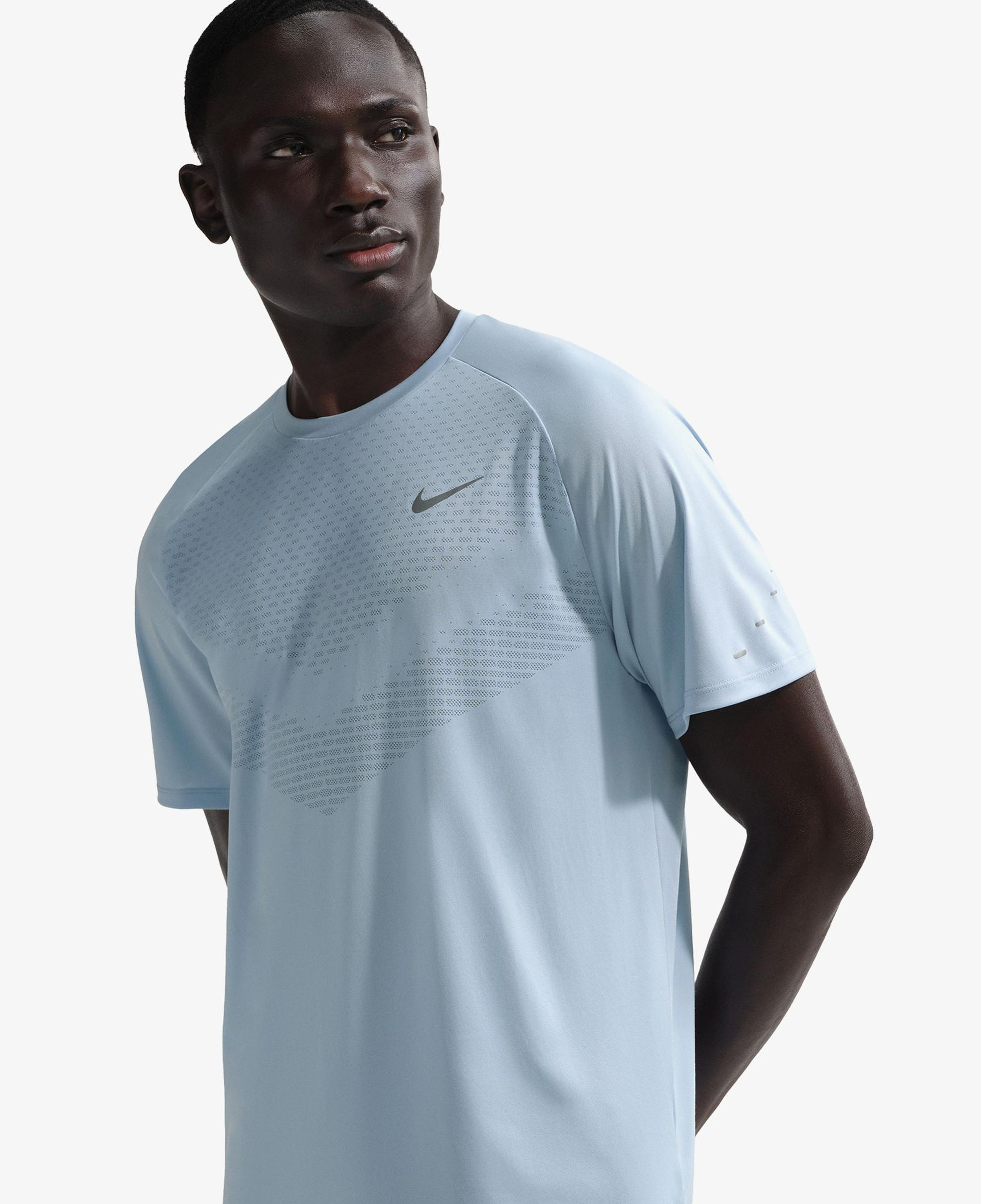 Nike Dri-Fit Stride Erkek Mavi T-Shirt
