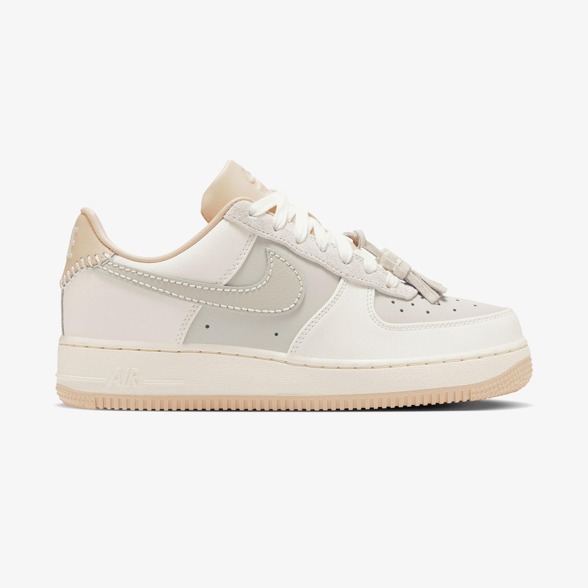 Nike Air Force 1 '07 Kadın Krem Rengi Spor Ayakkabı