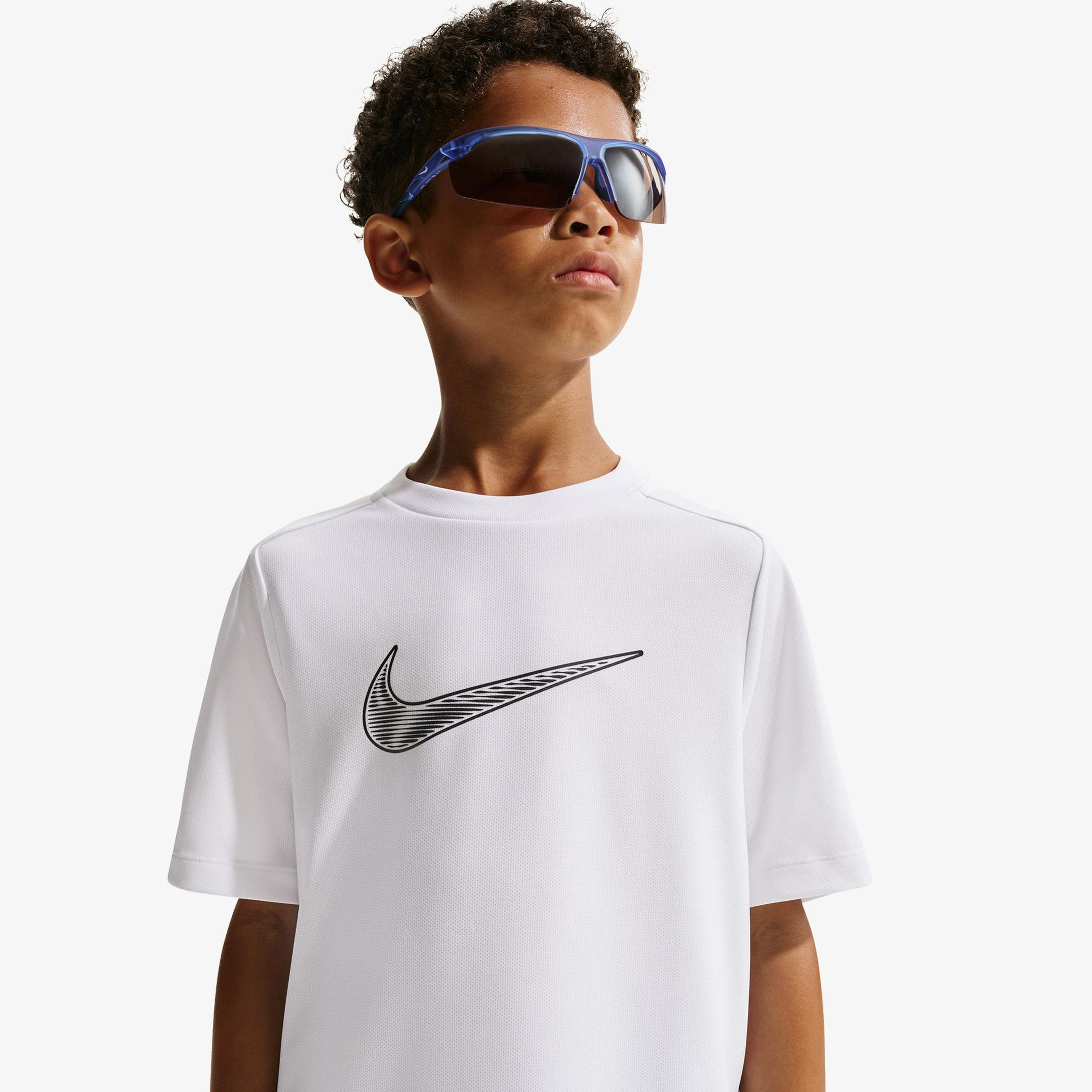 Nike Dri-Fit Multi Çocuk Beyaz T-Shirt
