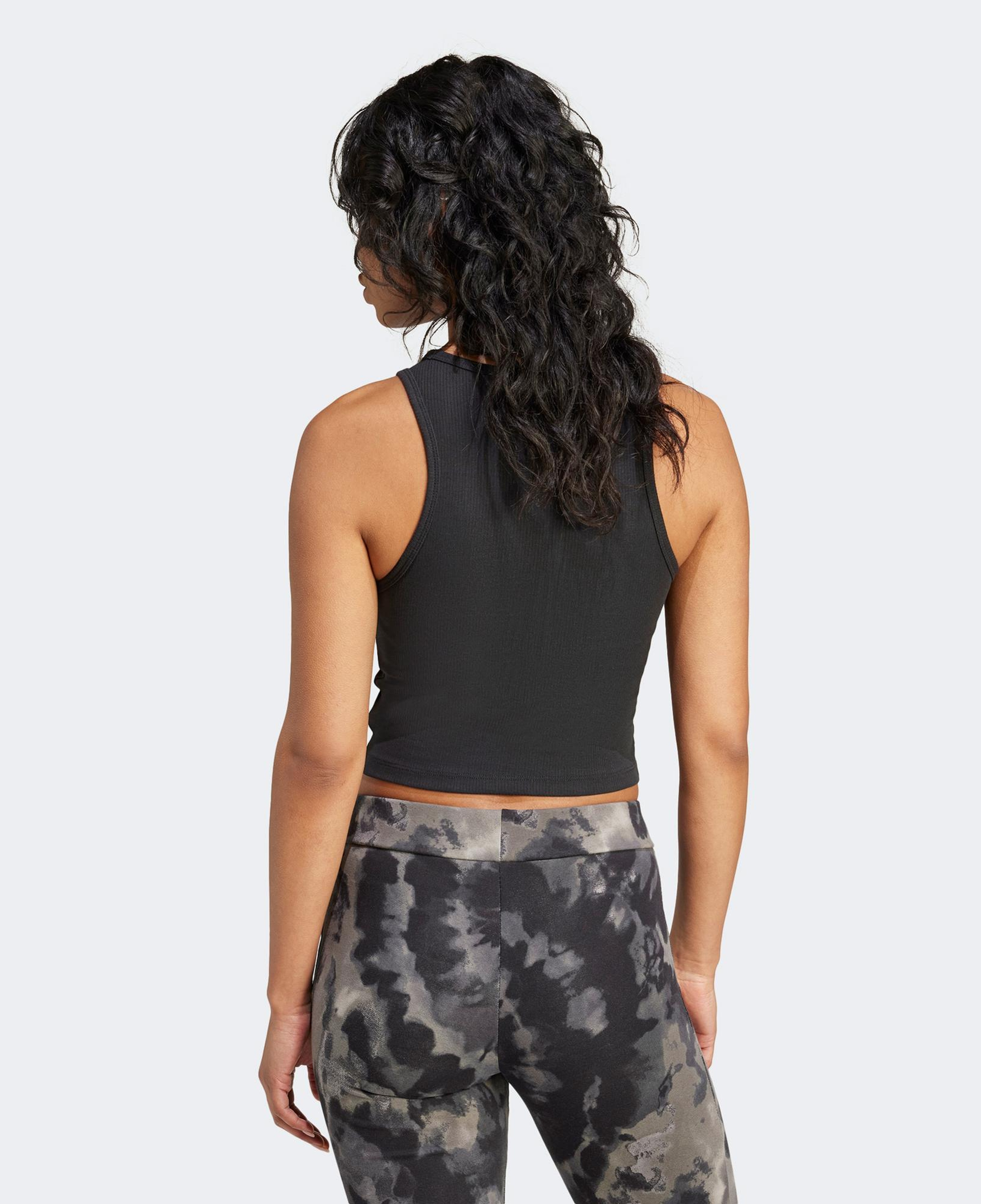 adidas Essentials Ribbed Kadın Siyah Kolsuz T-Shirt