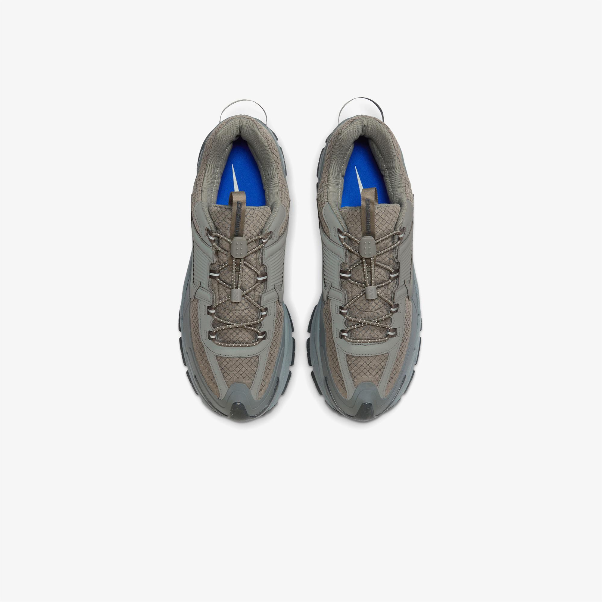 Nike Zoom Vomero Roam Erkek Gri Spor Ayakkabı