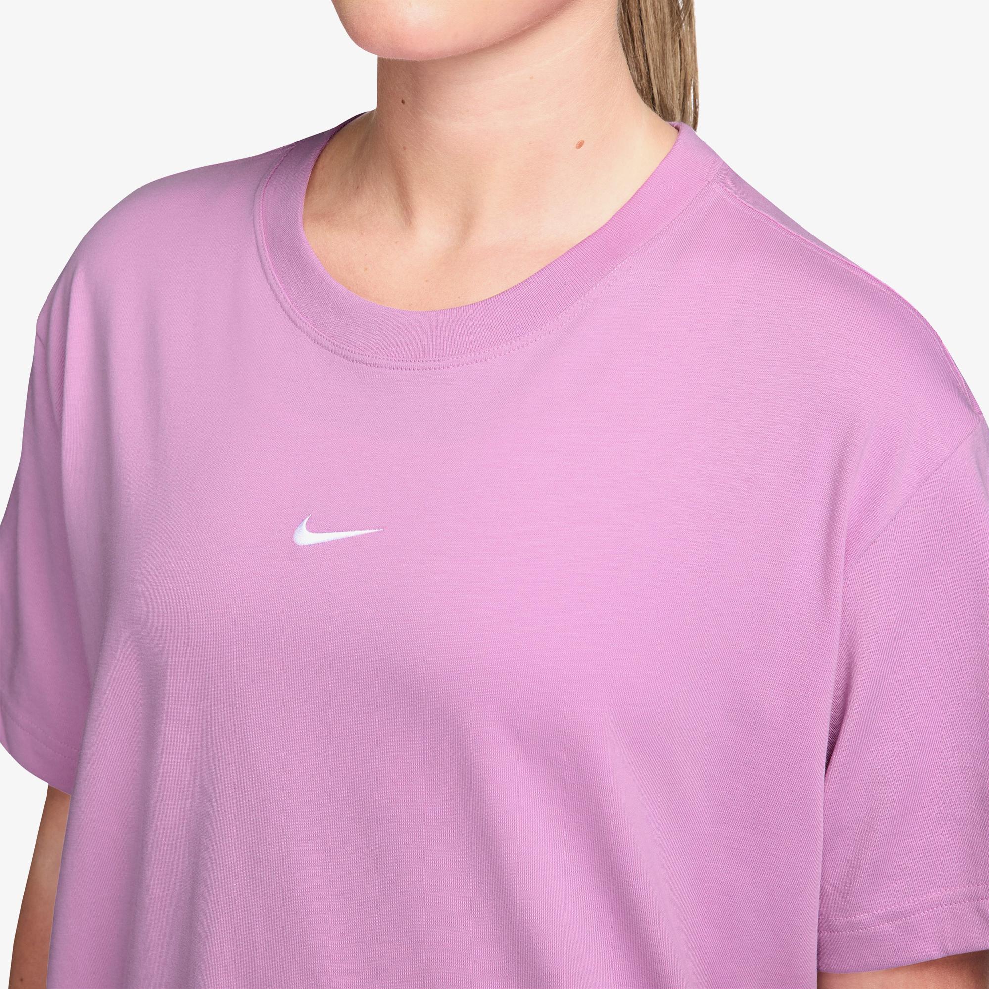 Nike Sportswear Classic Kadın Pembe T-Shirt