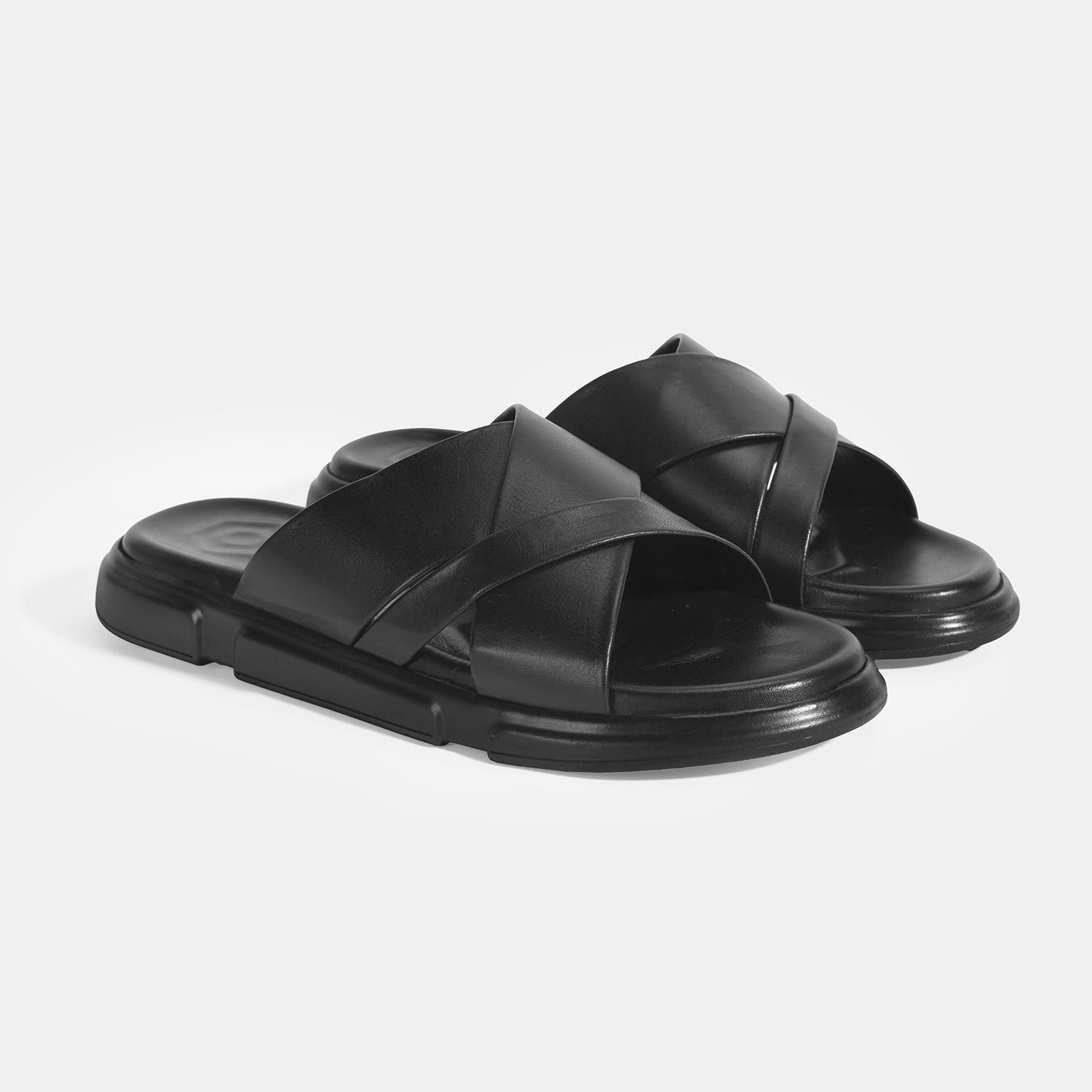 Erkek Siyah Deri Terlik