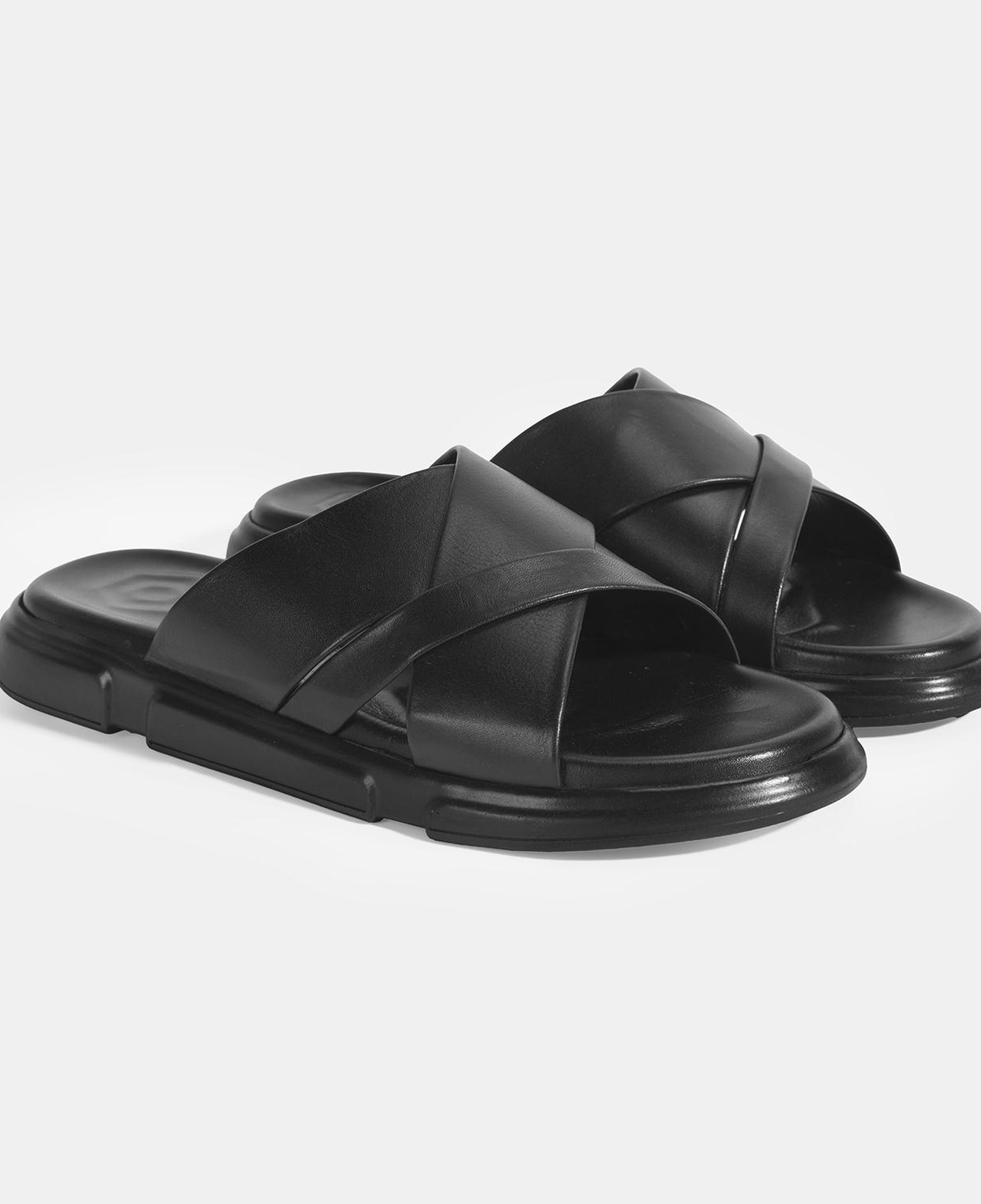 Erkek Siyah Deri Terlik