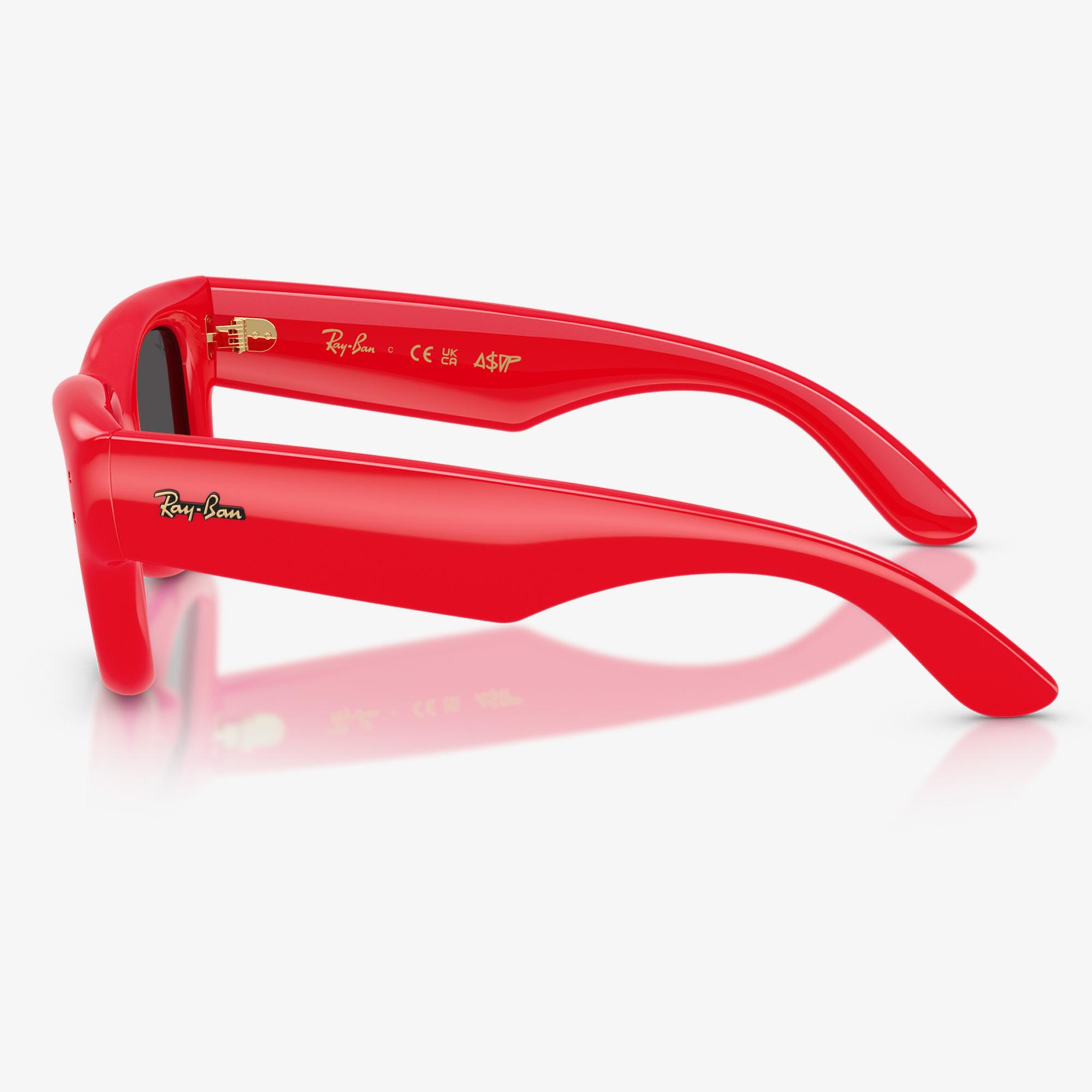 Ray-Ban Wayfarer Puffer RB4940 Unisex Kırmızı Güneş Gözlüğü