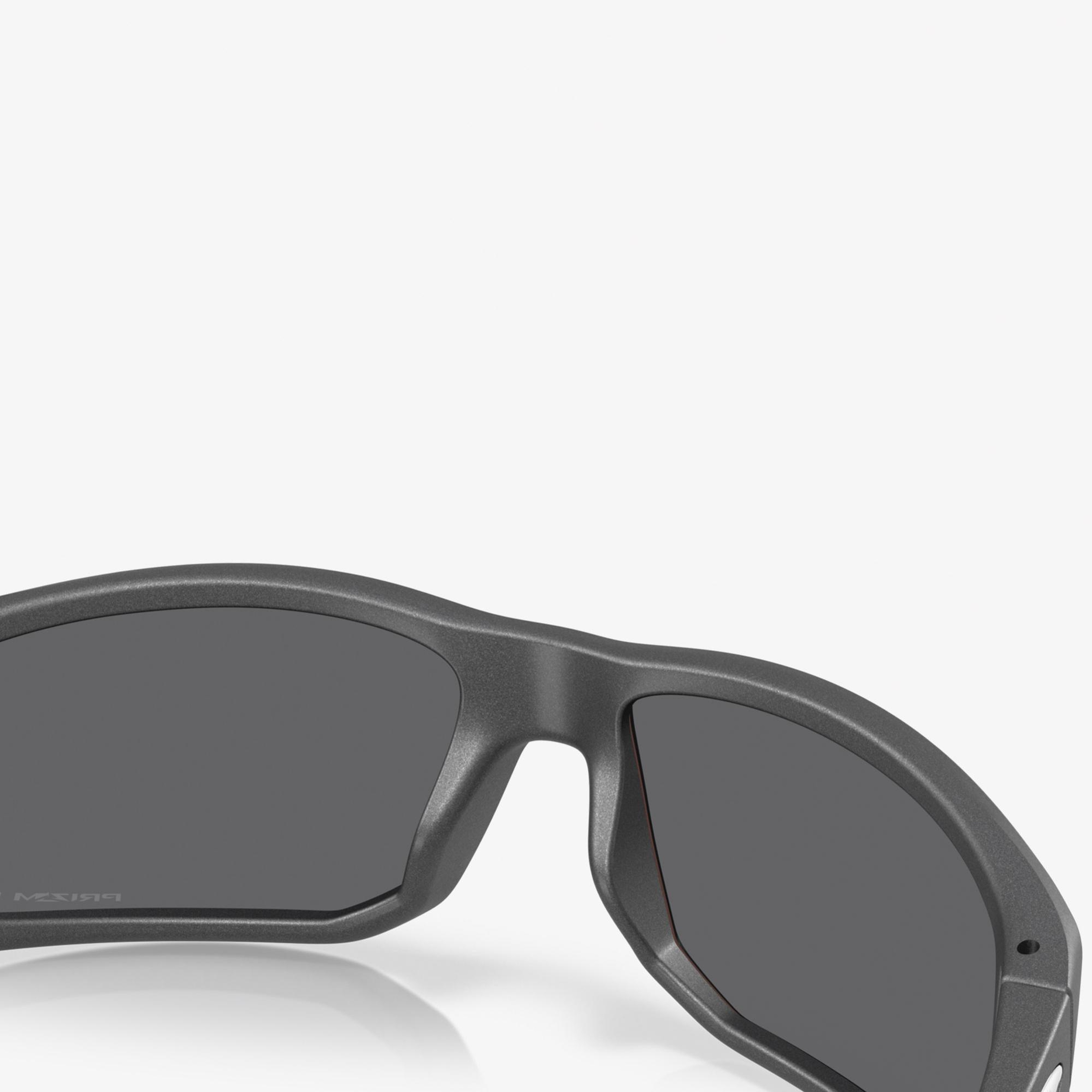 Oakley Gibston XL OO9470 Erkek Gri Güneş Gözlüğü