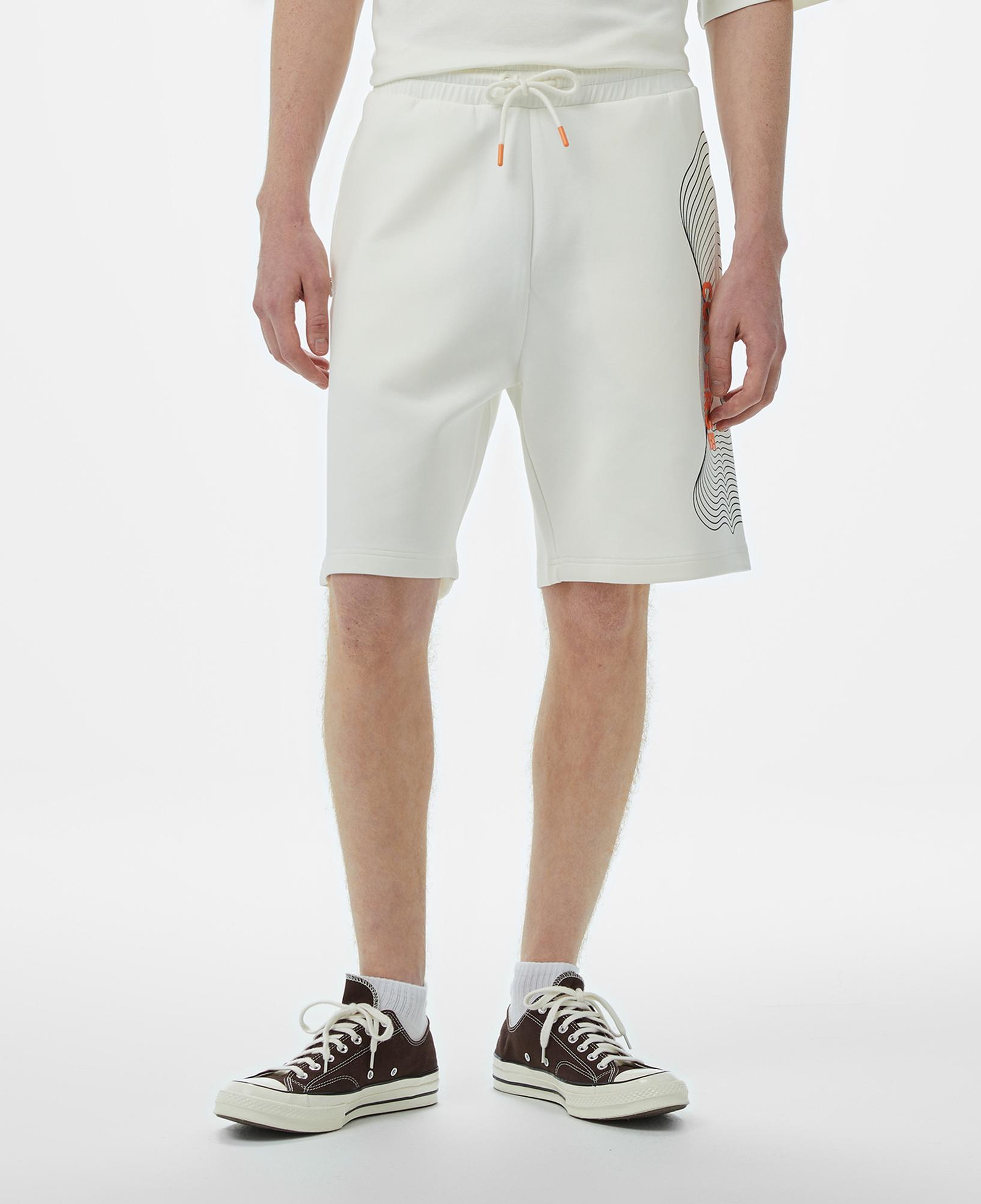 Converse Baskılı Erkek Oversize Fit Beyaz Şort