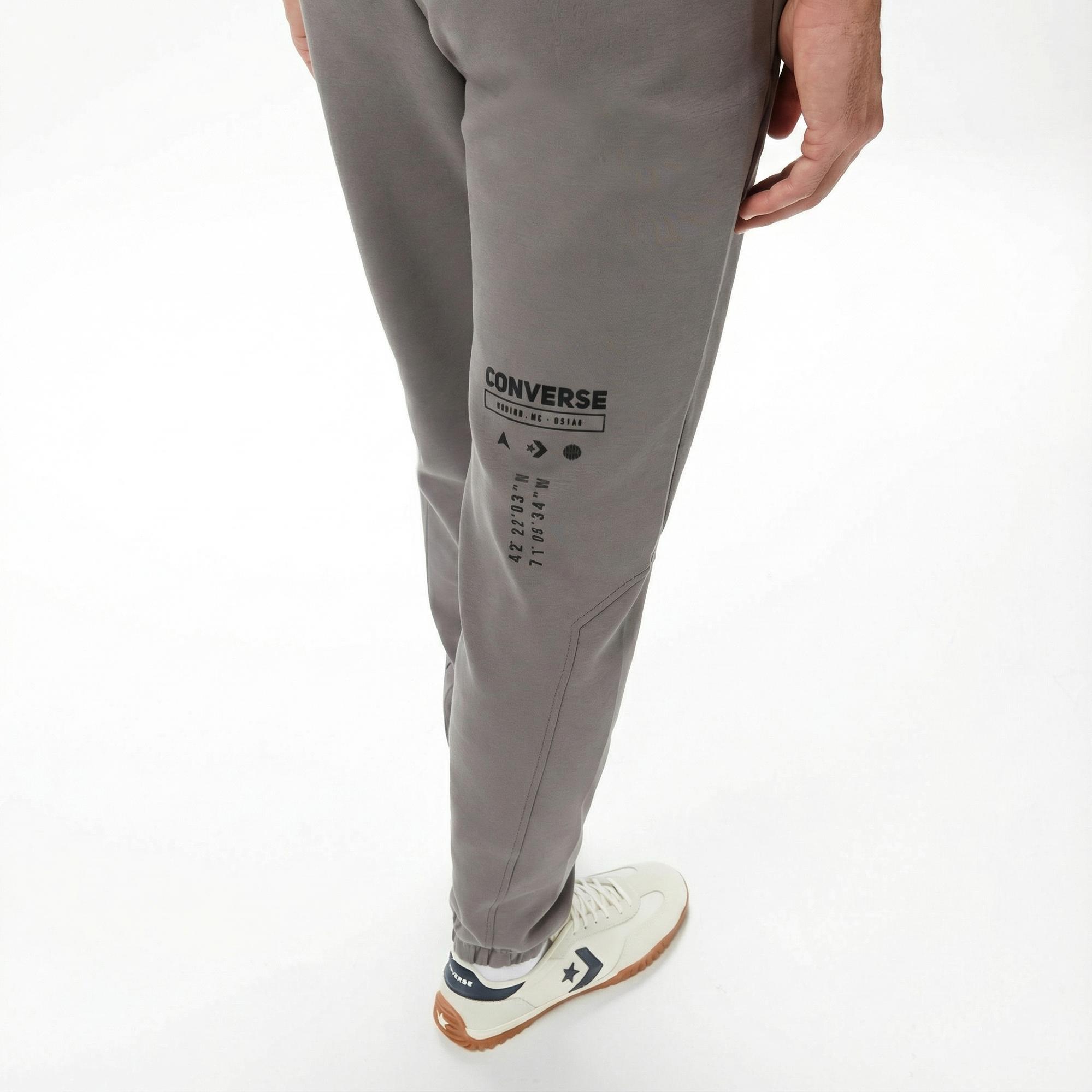 Converse Star Chevron Baskılı Erkek Oversize Fit Gri Eşofman Altı