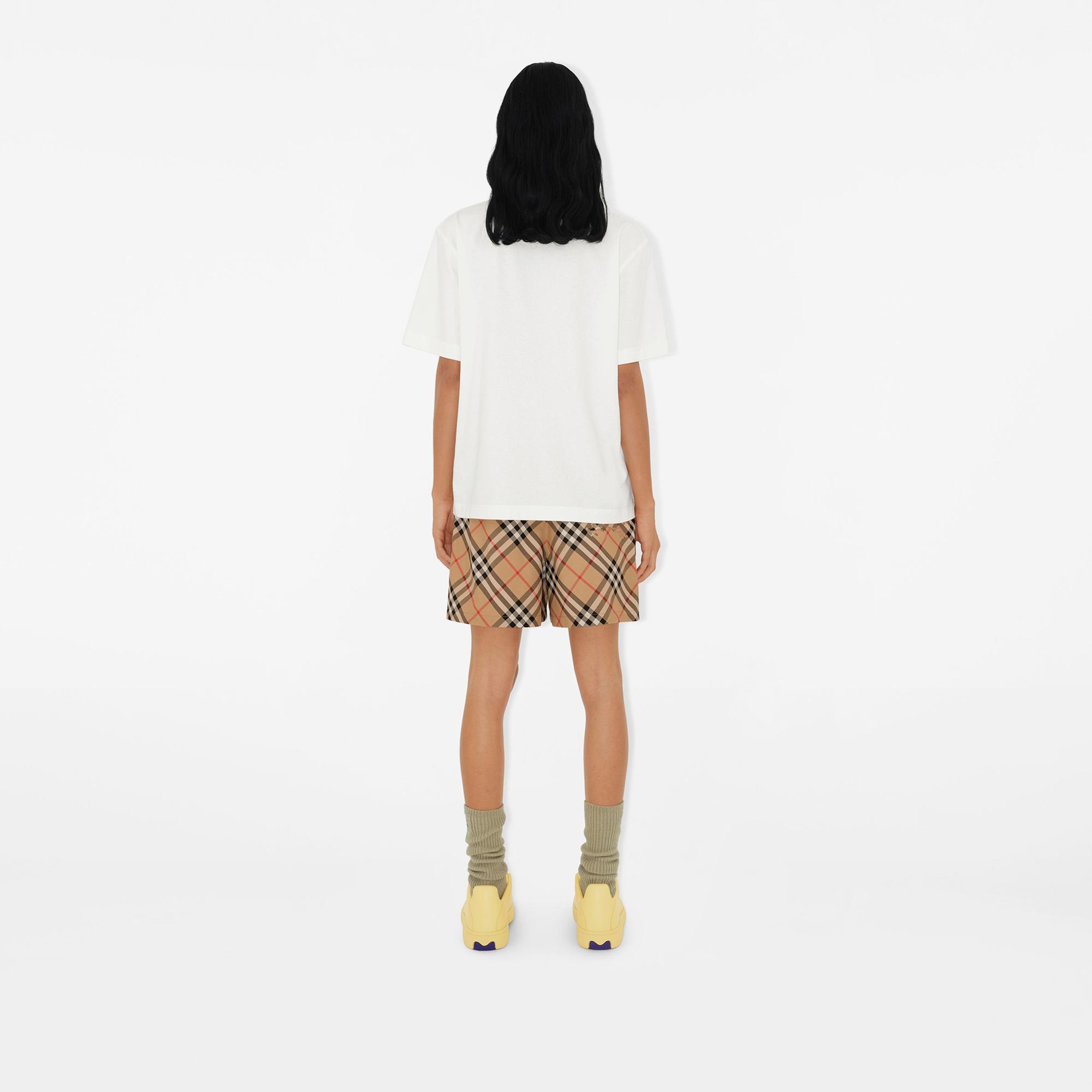 Burberry Check Kadın Bej Şort