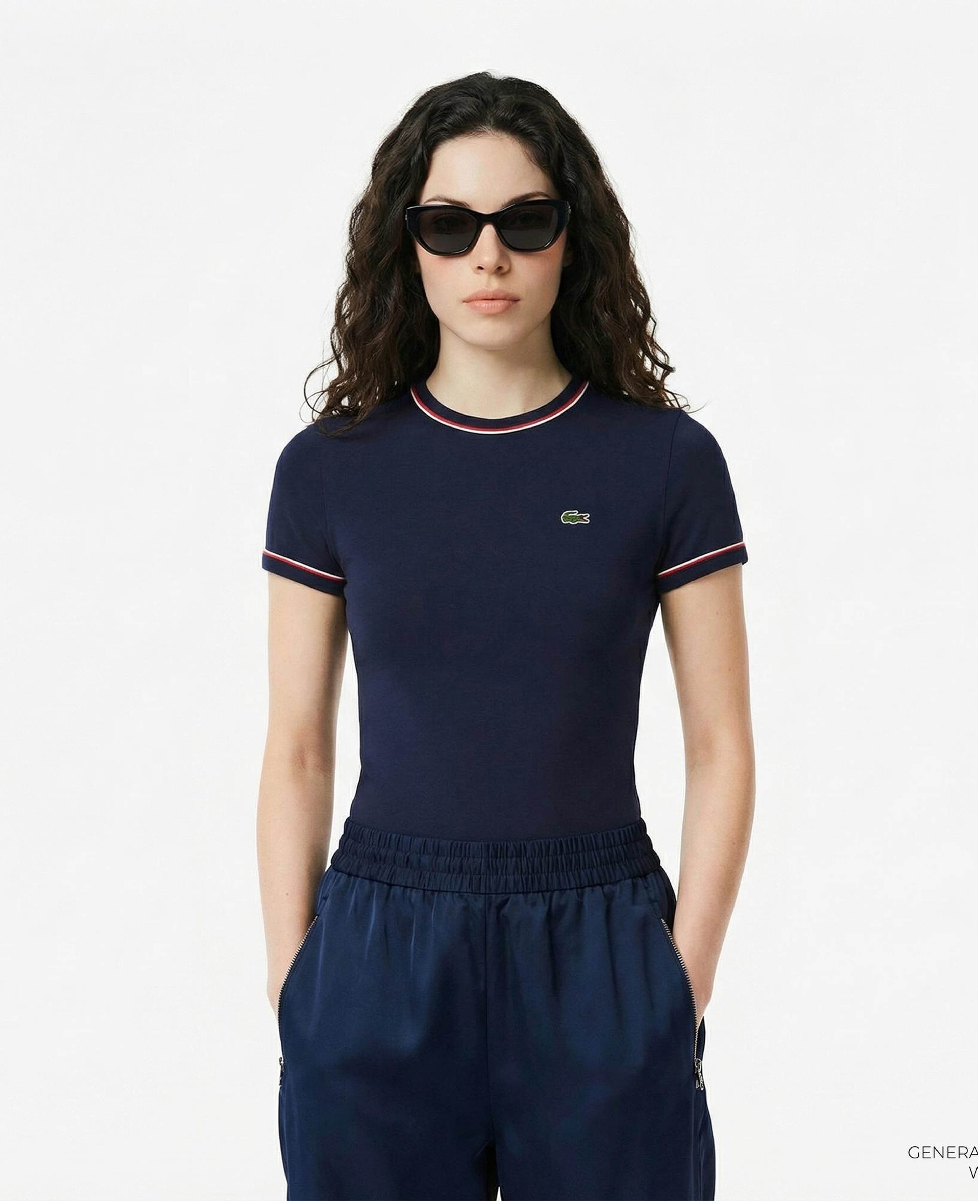 Lacoste Kadın Slim Fit Bisiklet Yaka Lacivert T-Shirt