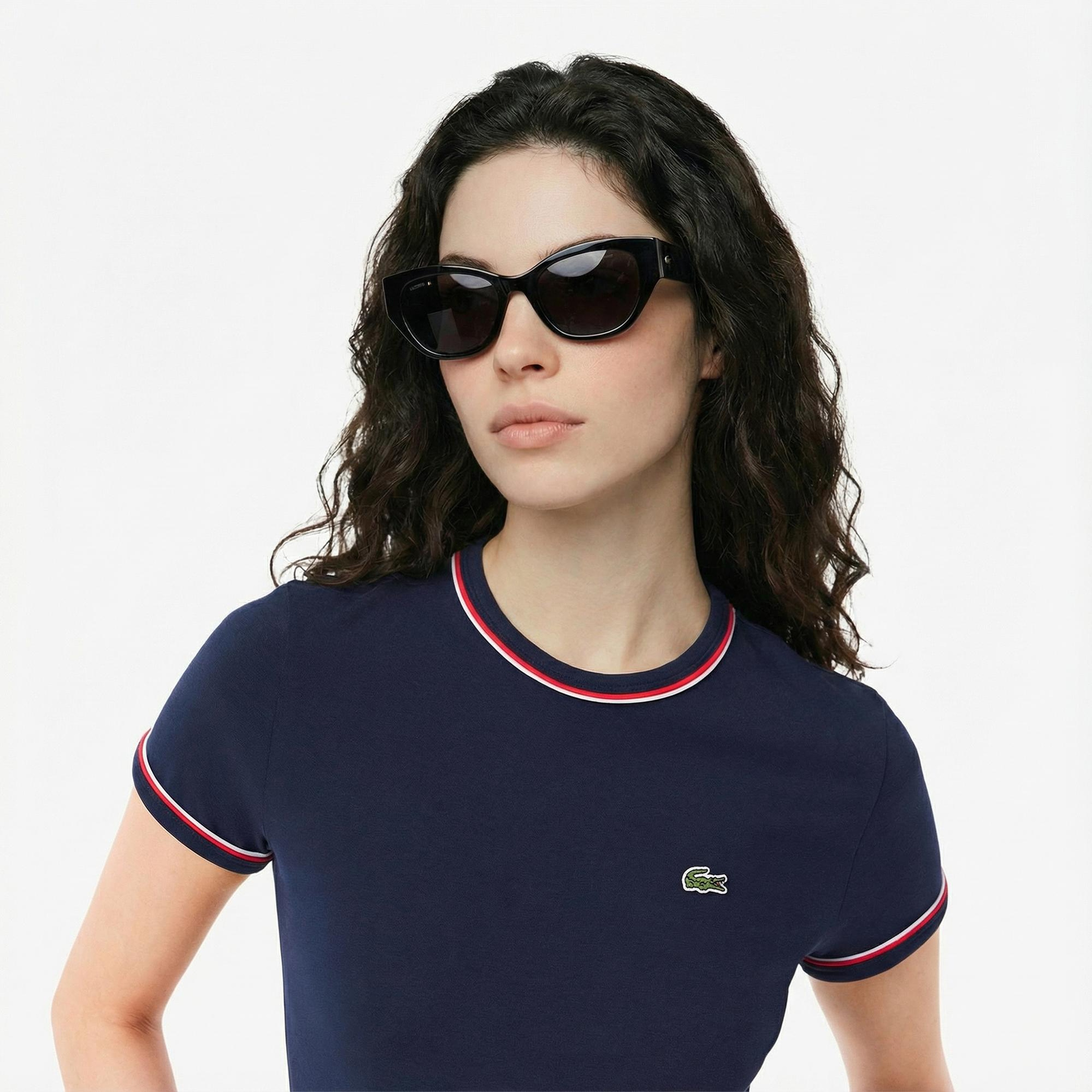 Lacoste Kadın Slim Fit Bisiklet Yaka Lacivert T-Shirt
