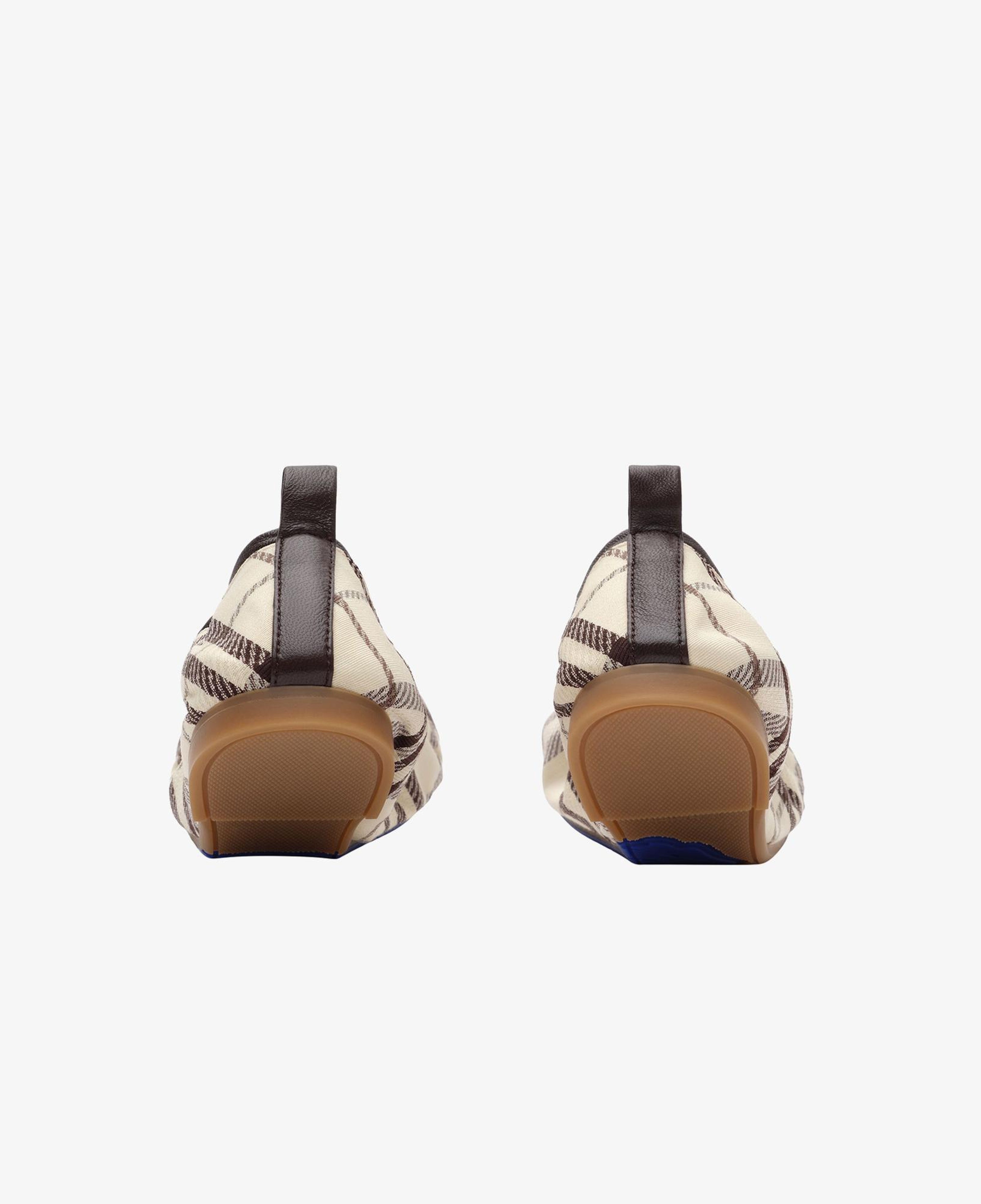 Burberry Fawn Check Kadın Bej Babet