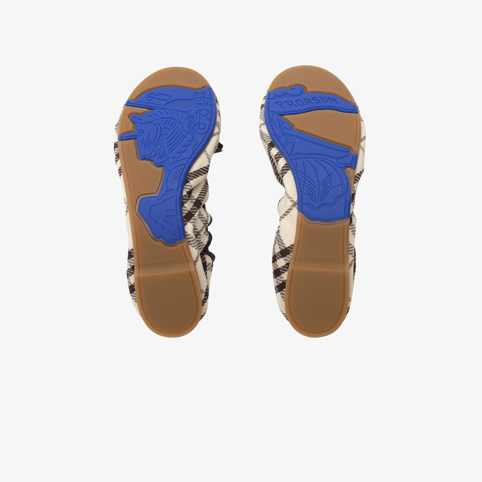 Burberry Fawn Check Kadın Bej Babet