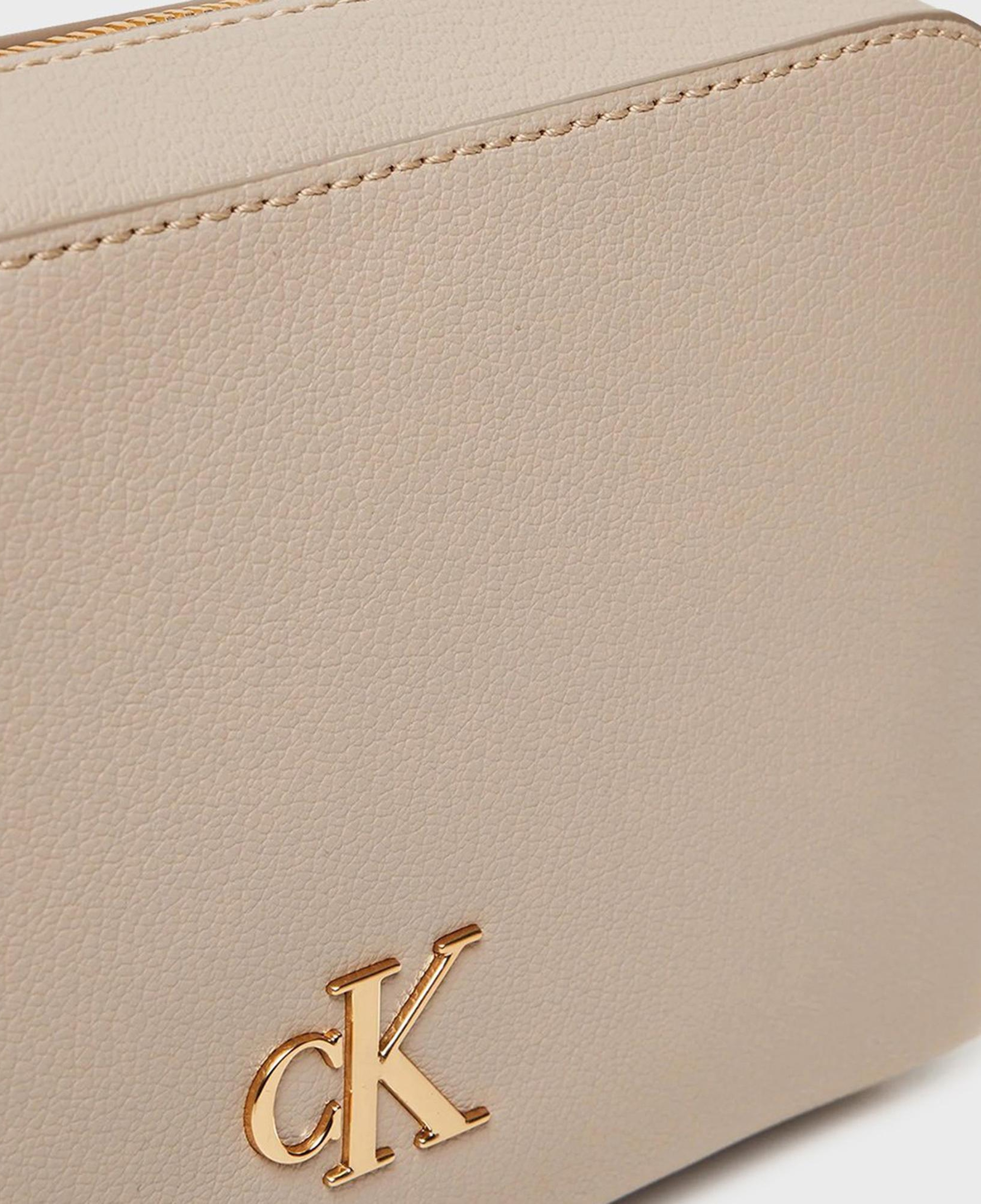 Calvin Klein Minimal Monogram Camera Kadın Bej El Çantası