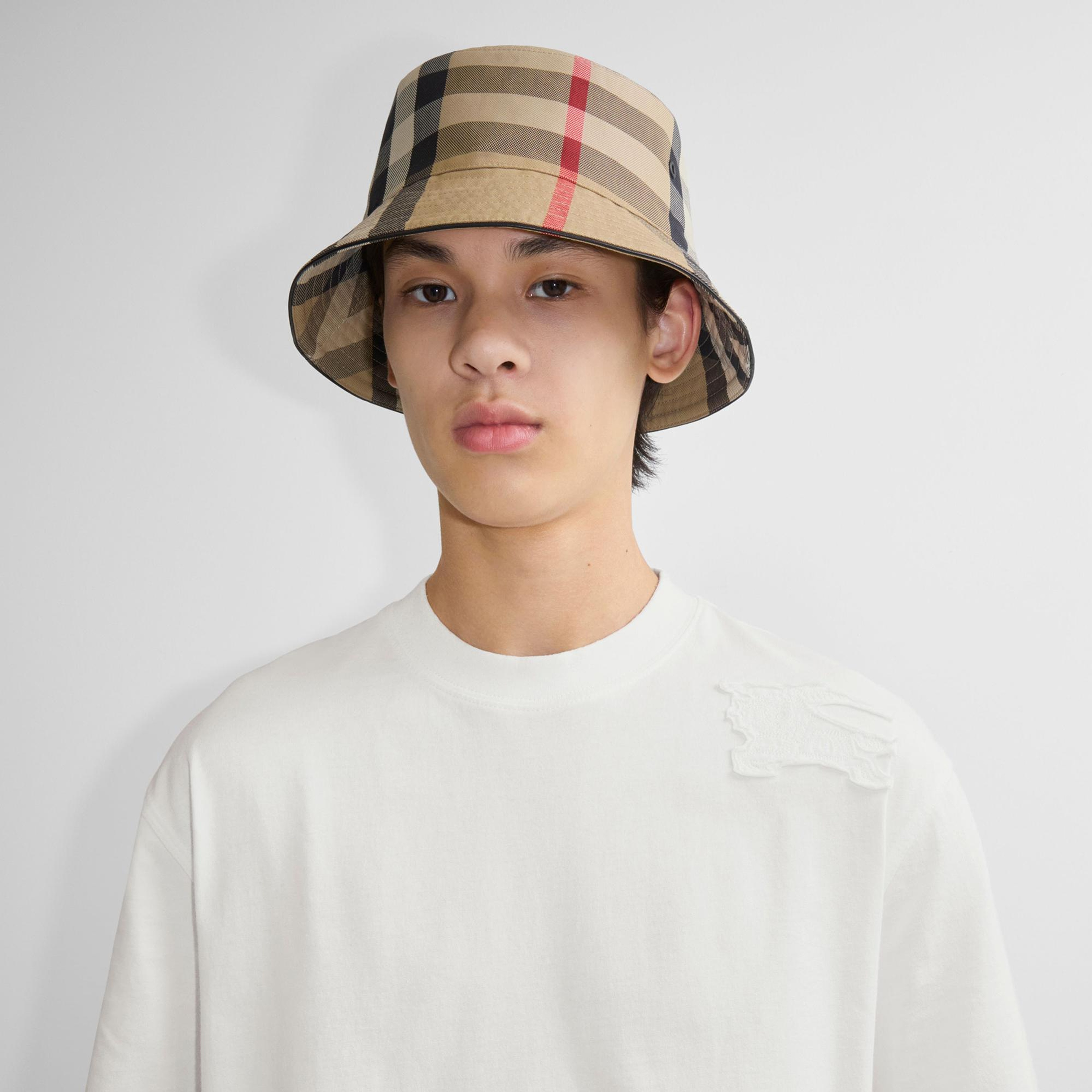 Burberry Exaggerated Cotton Bucket Erkek Bej Şapka