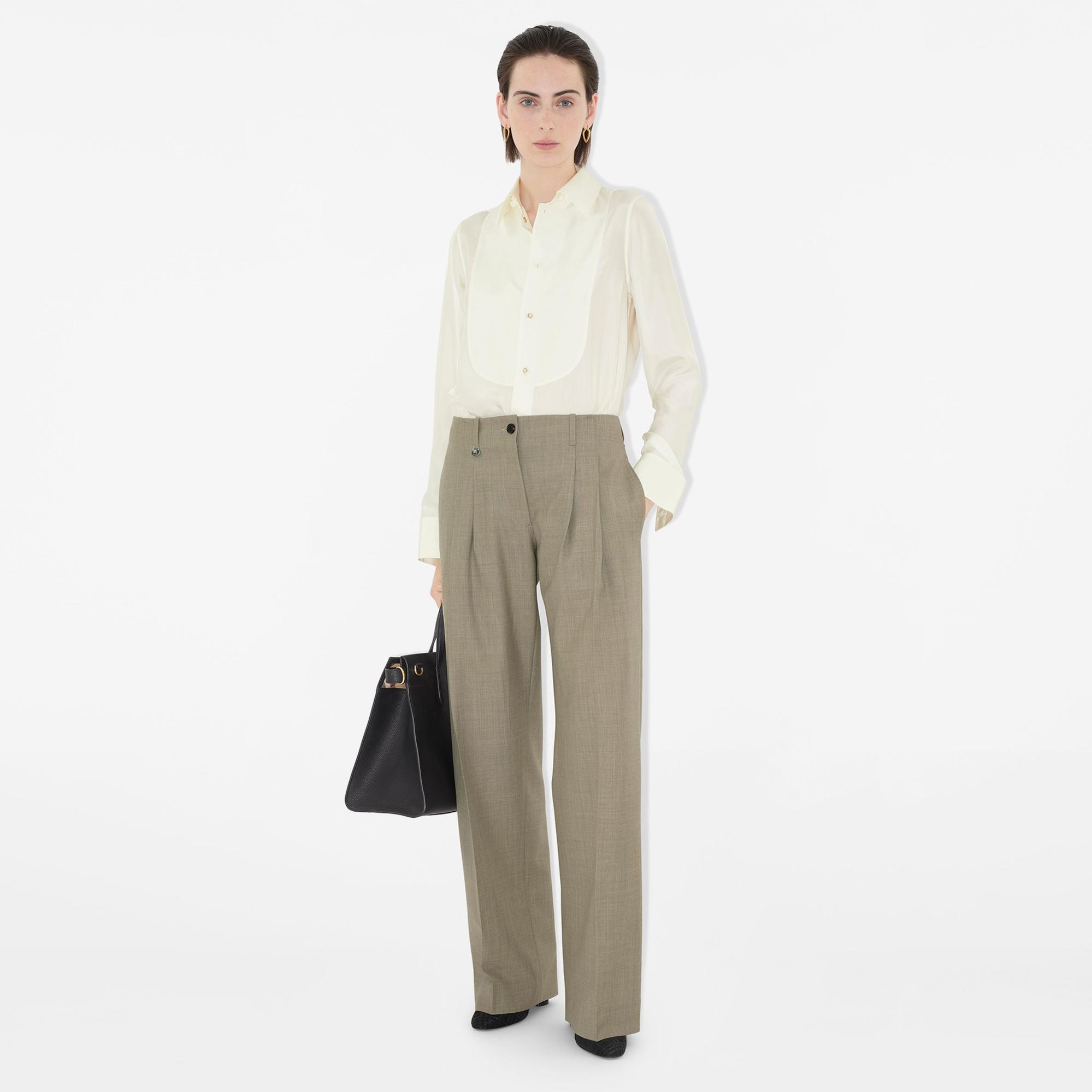 Burberry Kadın Haki Pantolon