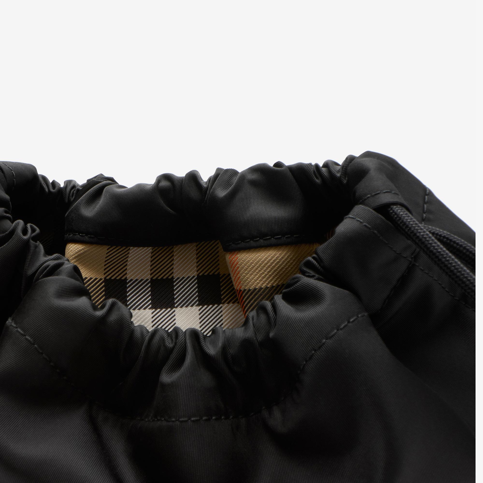 Burberry Reversible Horseshoe Drawstring Pouch Kadın Siyah Çanta
