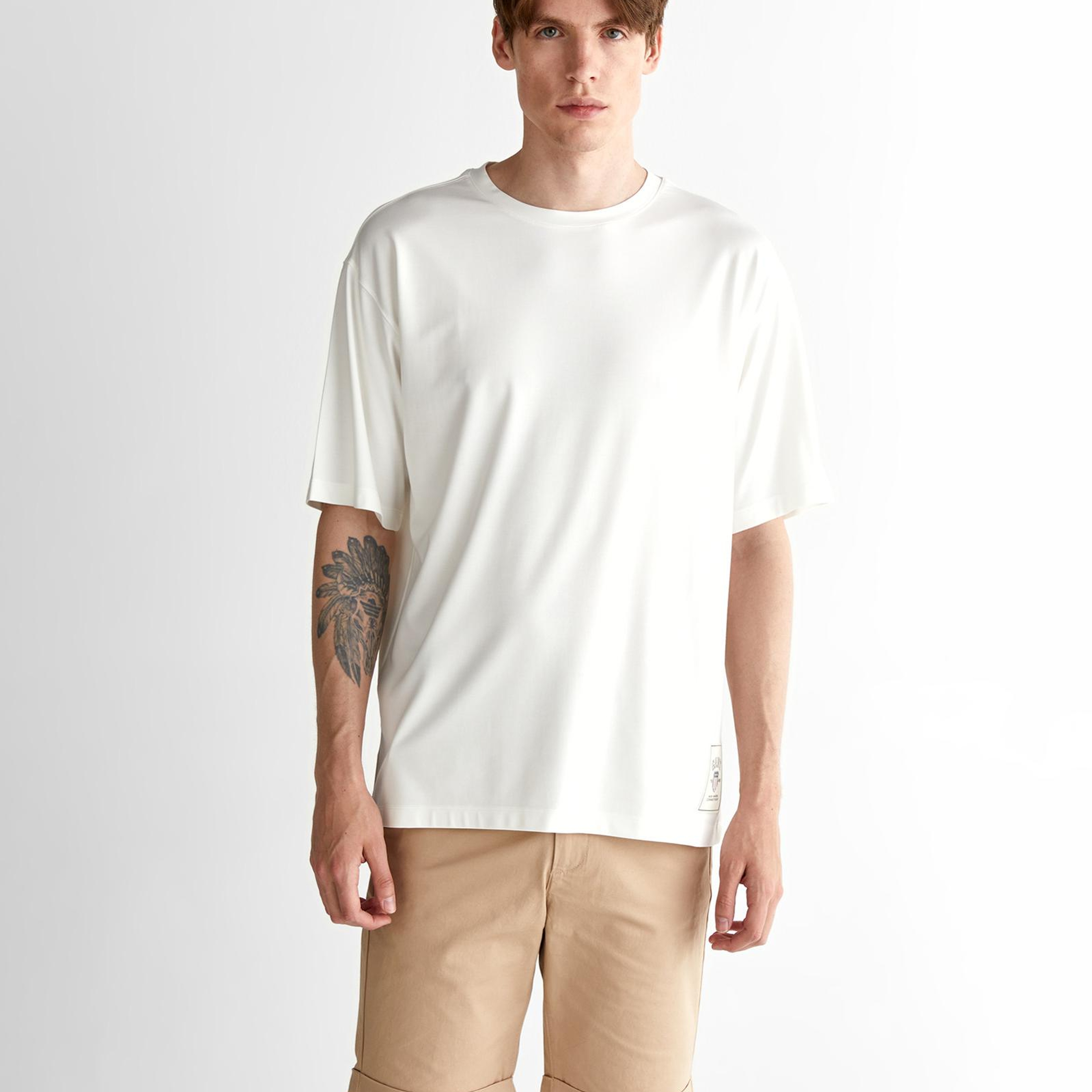 GANT Erkek Krem Relaxed Fit Bisiklet Yaka Logolu T-Shirt