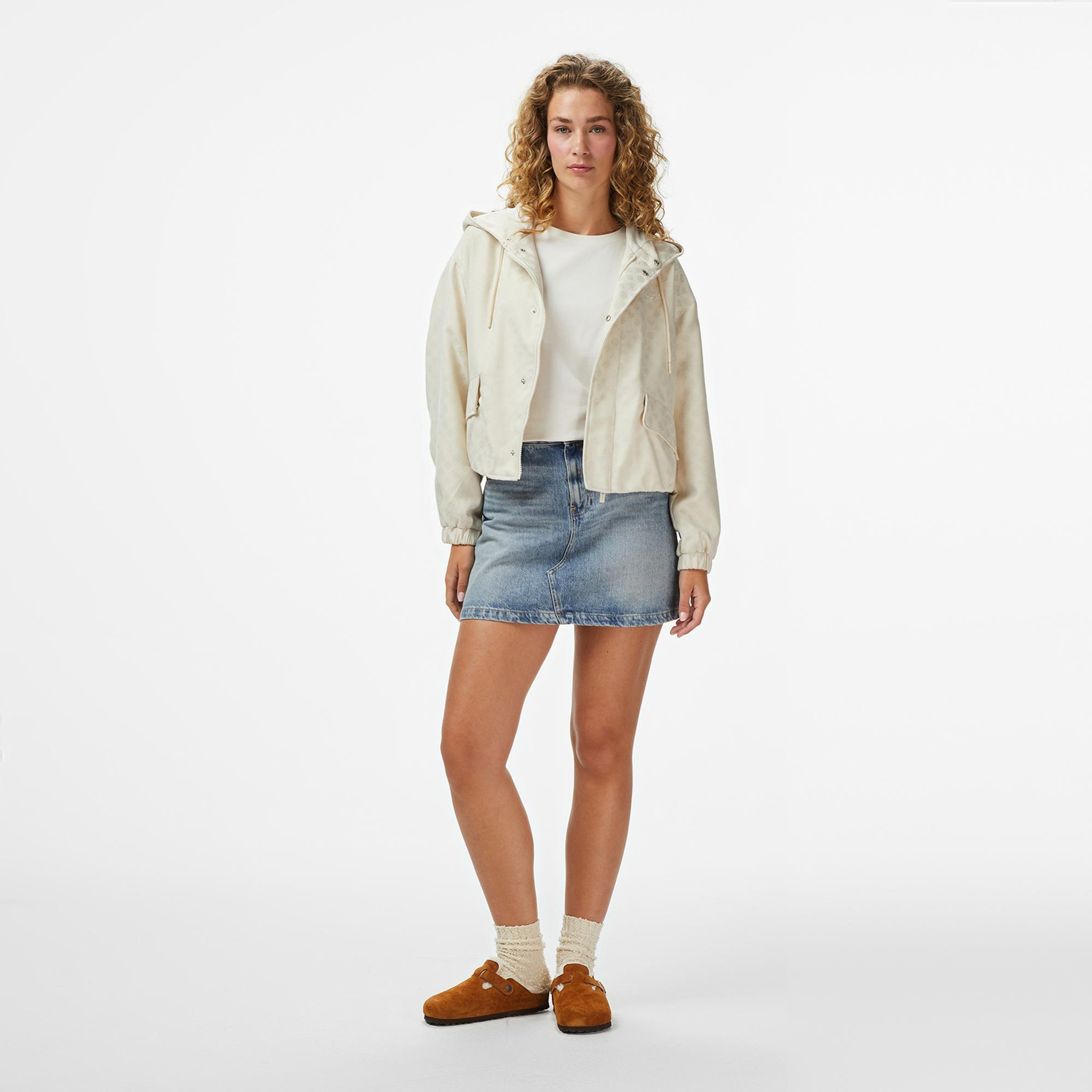 Guess Peony Kadın Krem Rengi Kapüşonlu Ceket