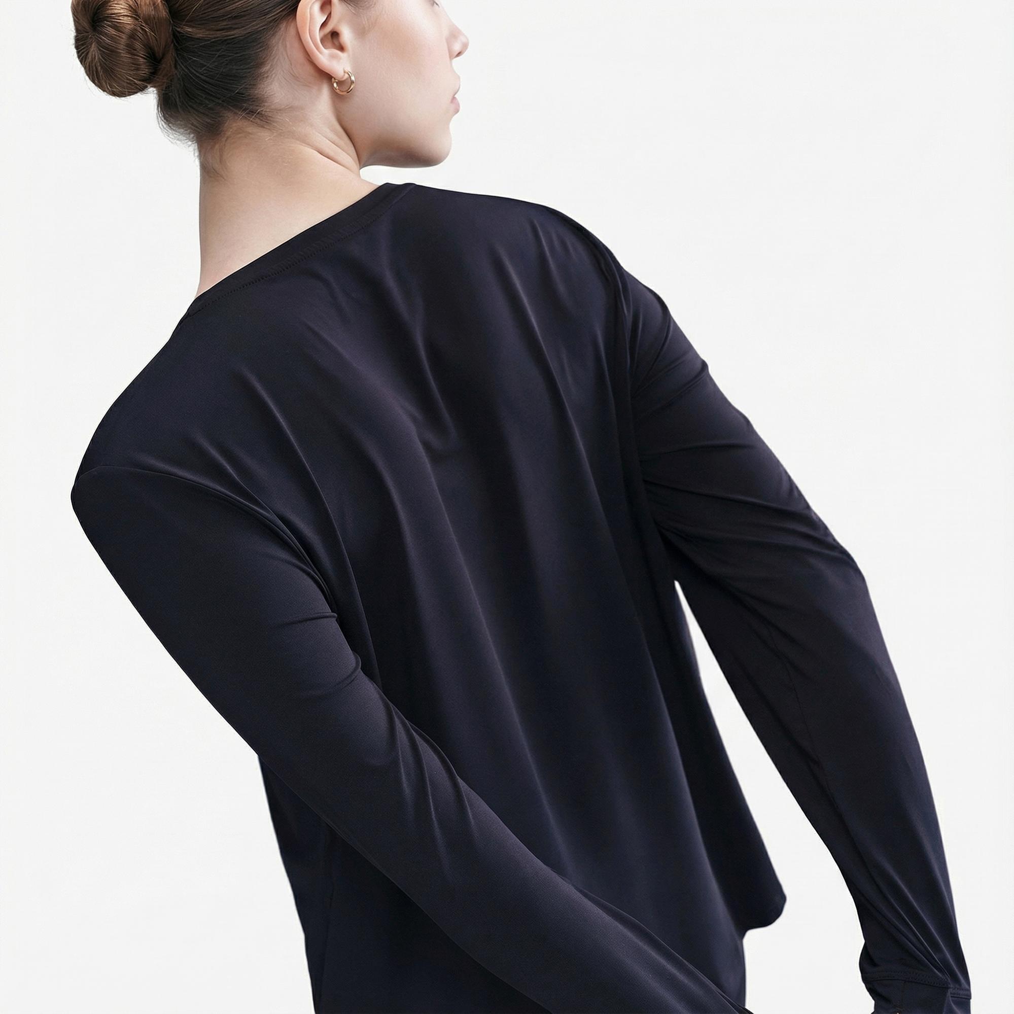 Nike One Classic Dri-Fit Kadın Siyah T-Shirt