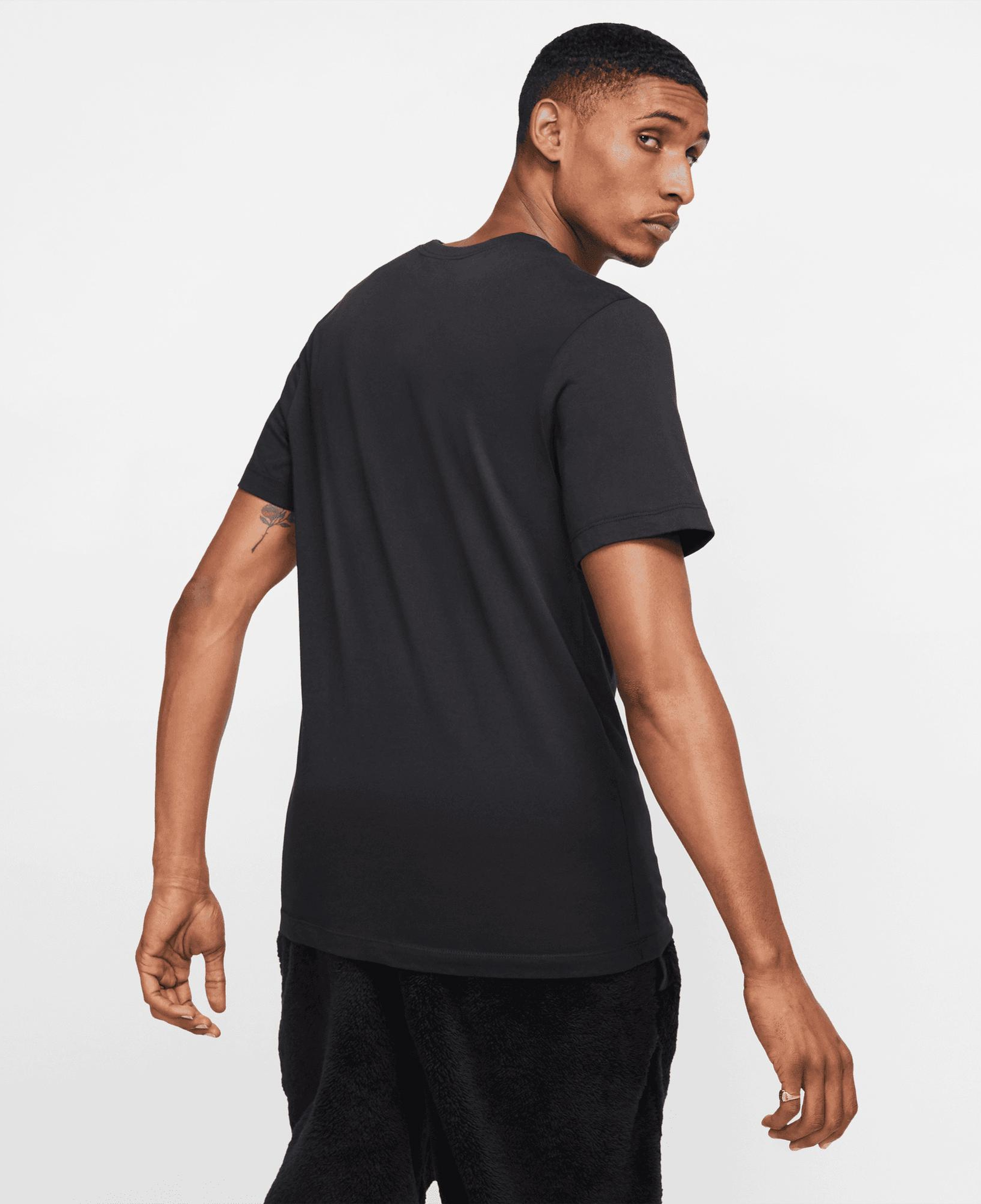 Nike Sportswear Club Erkek Siyah T-Shirt
