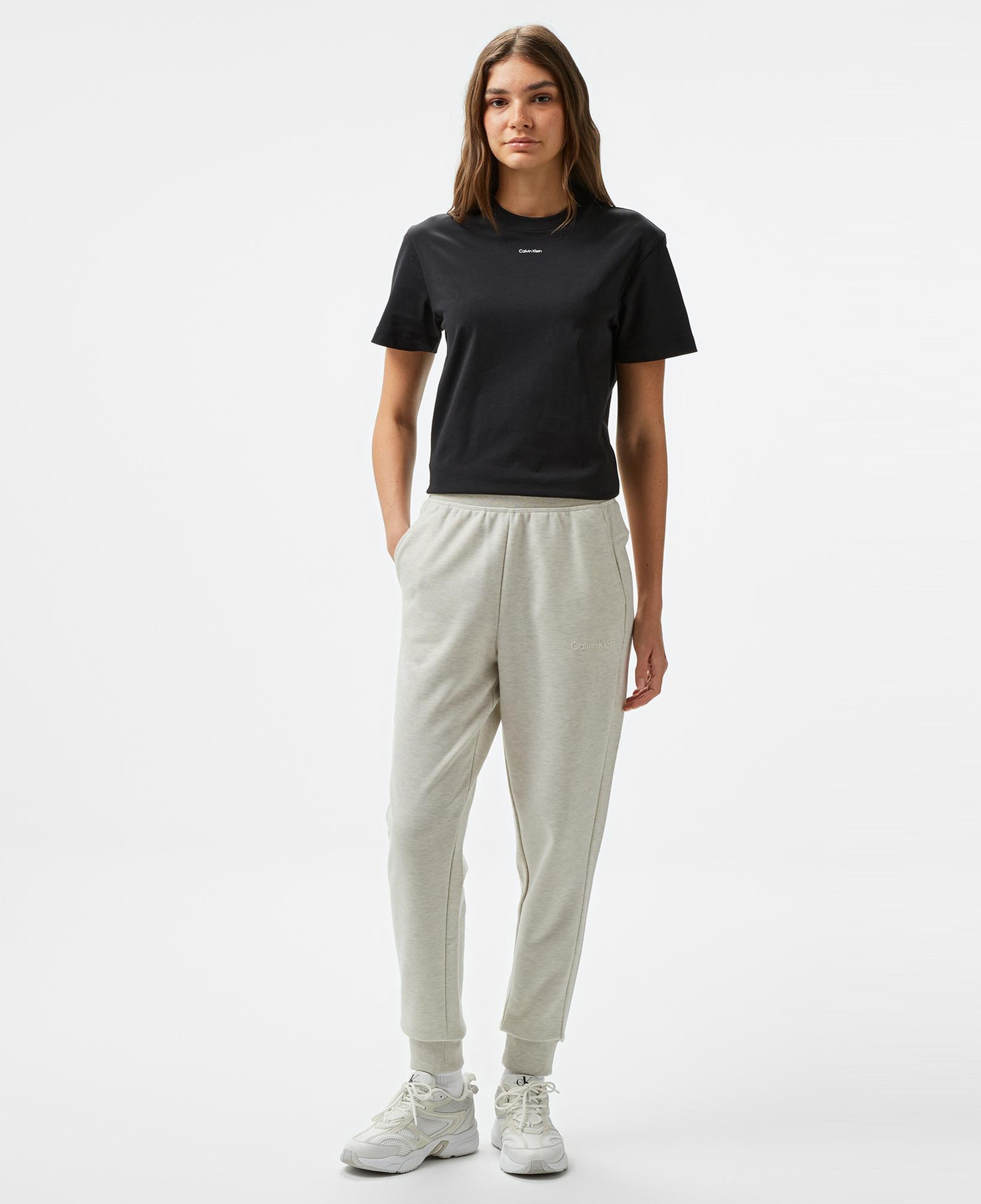 Calvin Klein Nano Logo Regular Kadın Siyah T-Shirt