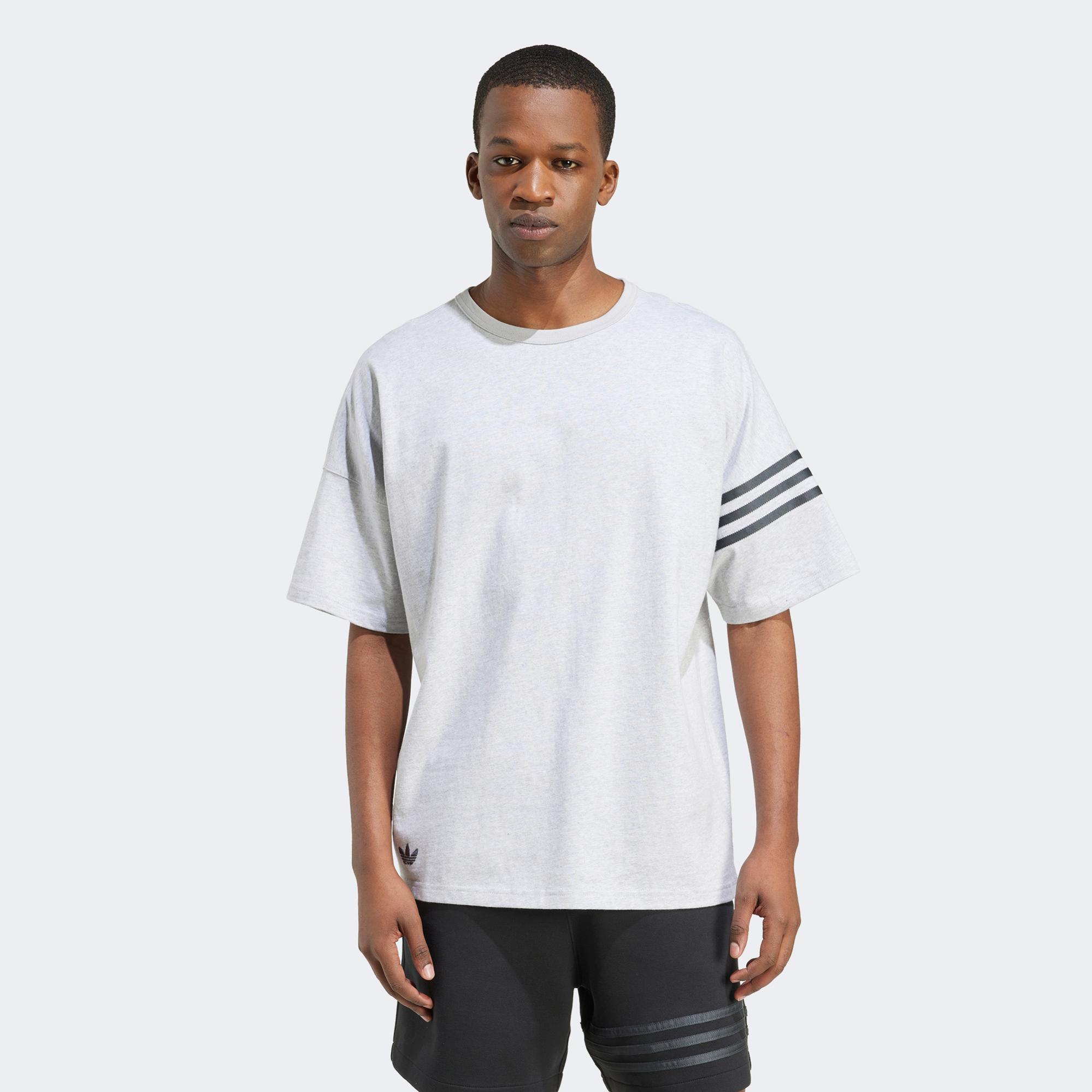 adidas Neuclassics Erkek Gri T-Shirt