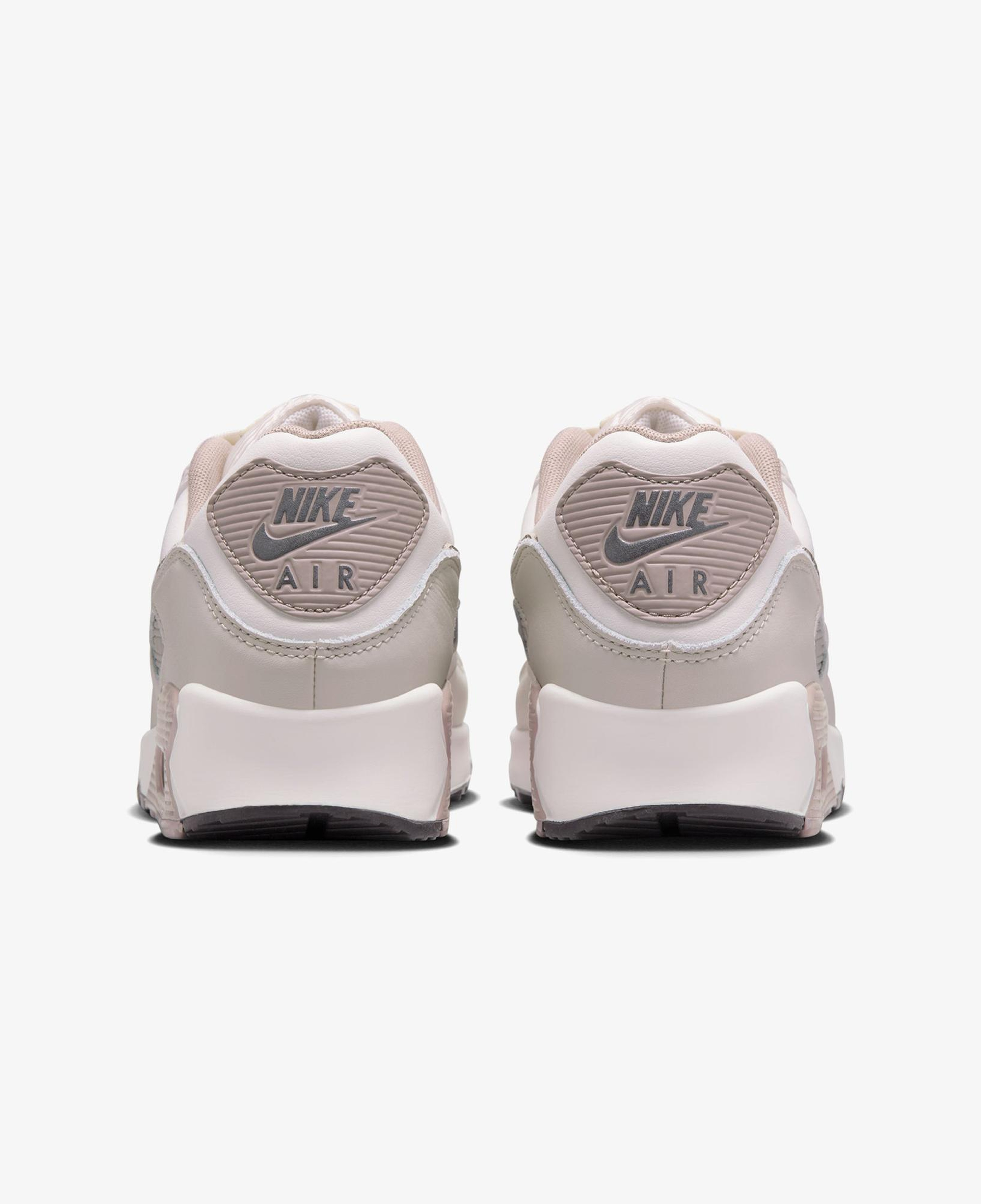 Nike Air Max 90 Kadın Bej Spor Ayakkabı